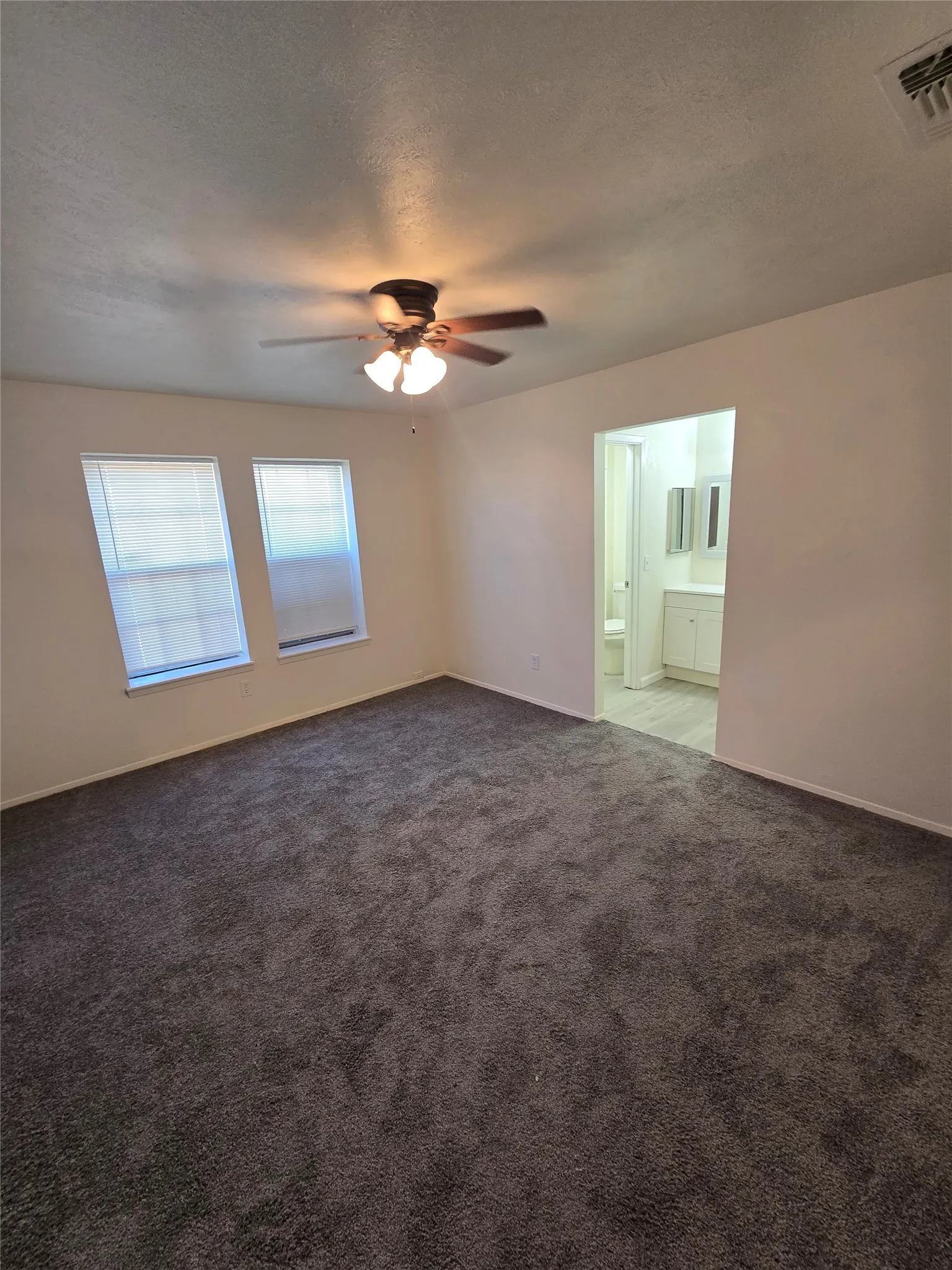 Duplex For Rent in Dallas County , 1451 Brook Meadow Circle, Lancaster, Texas 75134, 3 Bedroom, 2 Bathroom, Garage spaces, 1,116 Sqft, built in 1983, mls#21360326, Real Estate Agent in Lancaster, Homes For Rent in Dallas county, Homes For Rent in Lancaster, Realtor in Lancaster Texas, Real Estate Brokerage Independent Realty Texas, Luminita Cordes Realtor