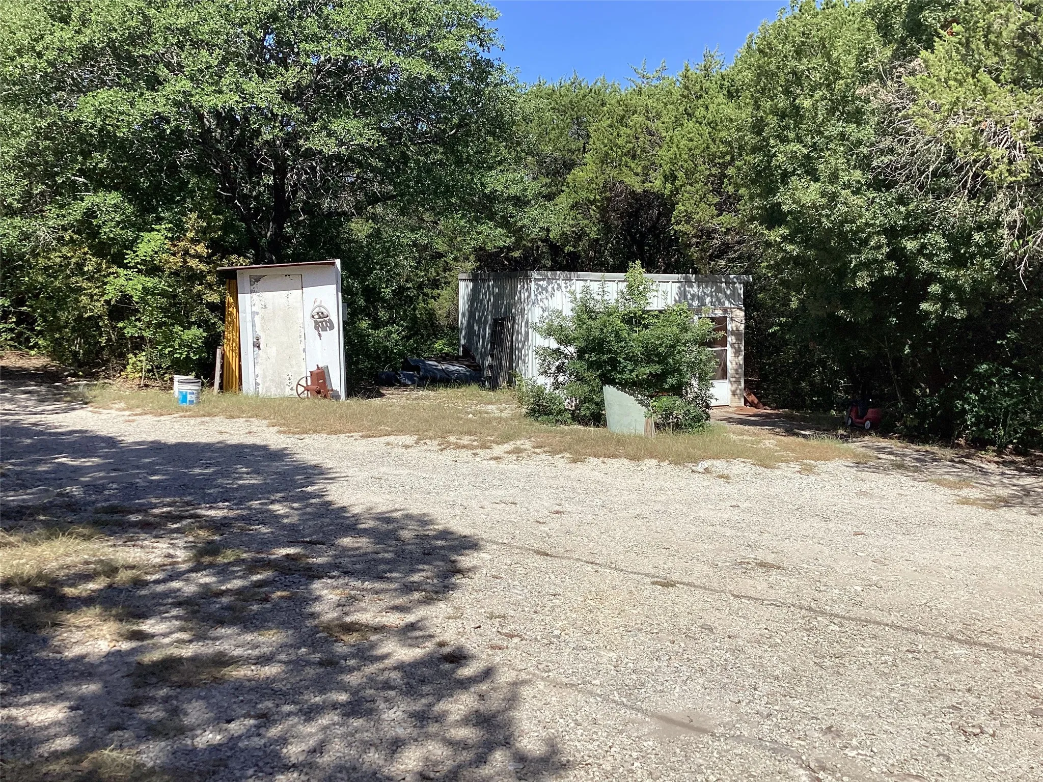 Single Family Residence For Sale in Johnson County , 1225 Cedar Break Court, Cleburne, Texas 76033, 4 Bedroom, 2 Bathroom, Garage spaces, 1,800 Sqft, built in 1996, mls#21360328, Real Estate Agent in Cleburne, Homes For Sale in Johnson county, Homes For Sale in Cleburne, Realtor in Cleburne Texas, Real Estate Brokerage Independent Realty Texas, Luminita Cordes Realtor