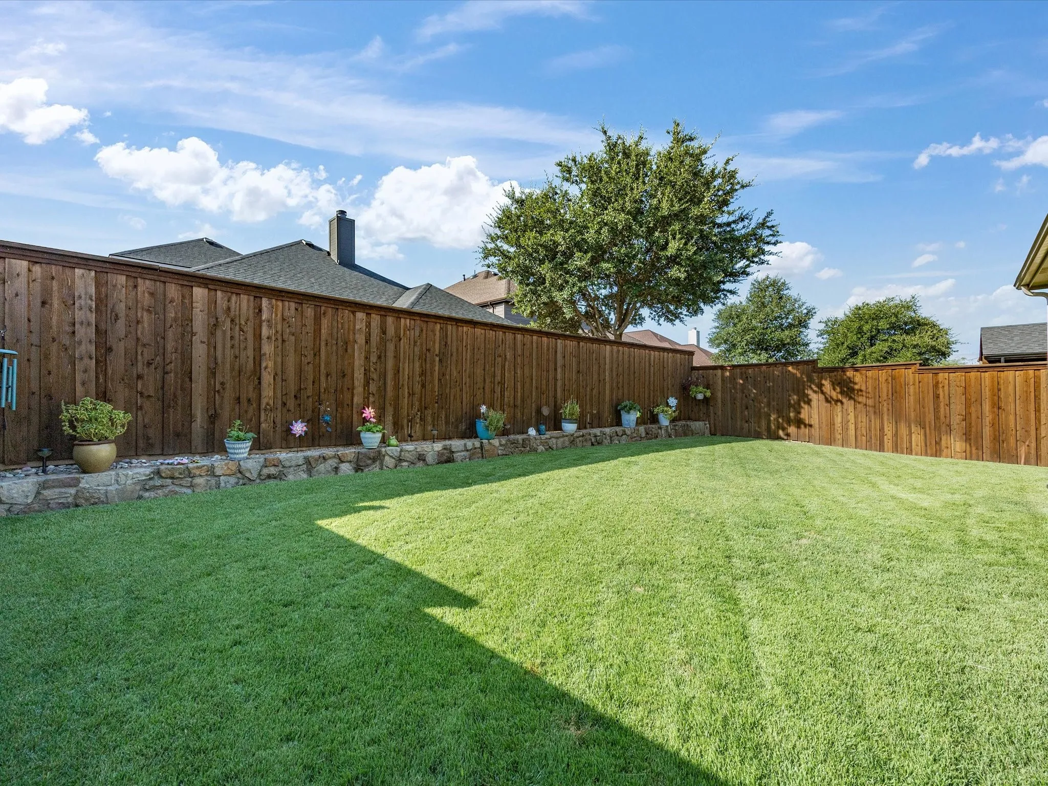 Single Family Residence For Sale in Denton County , 2591 Mirage Drive, Little Elm, Texas 75068, 3 Bedroom, 2 Bathroom, 2 Garage spaces, 2,313 Sqft, built in 2011, mls#21359462, Real Estate Agent in Little Elm, Homes For Sale in Denton county, Homes For Sale in Little Elm, Realtor in Little Elm Texas, Real Estate Brokerage Independent Realty Texas, Luminita Cordes Realtor