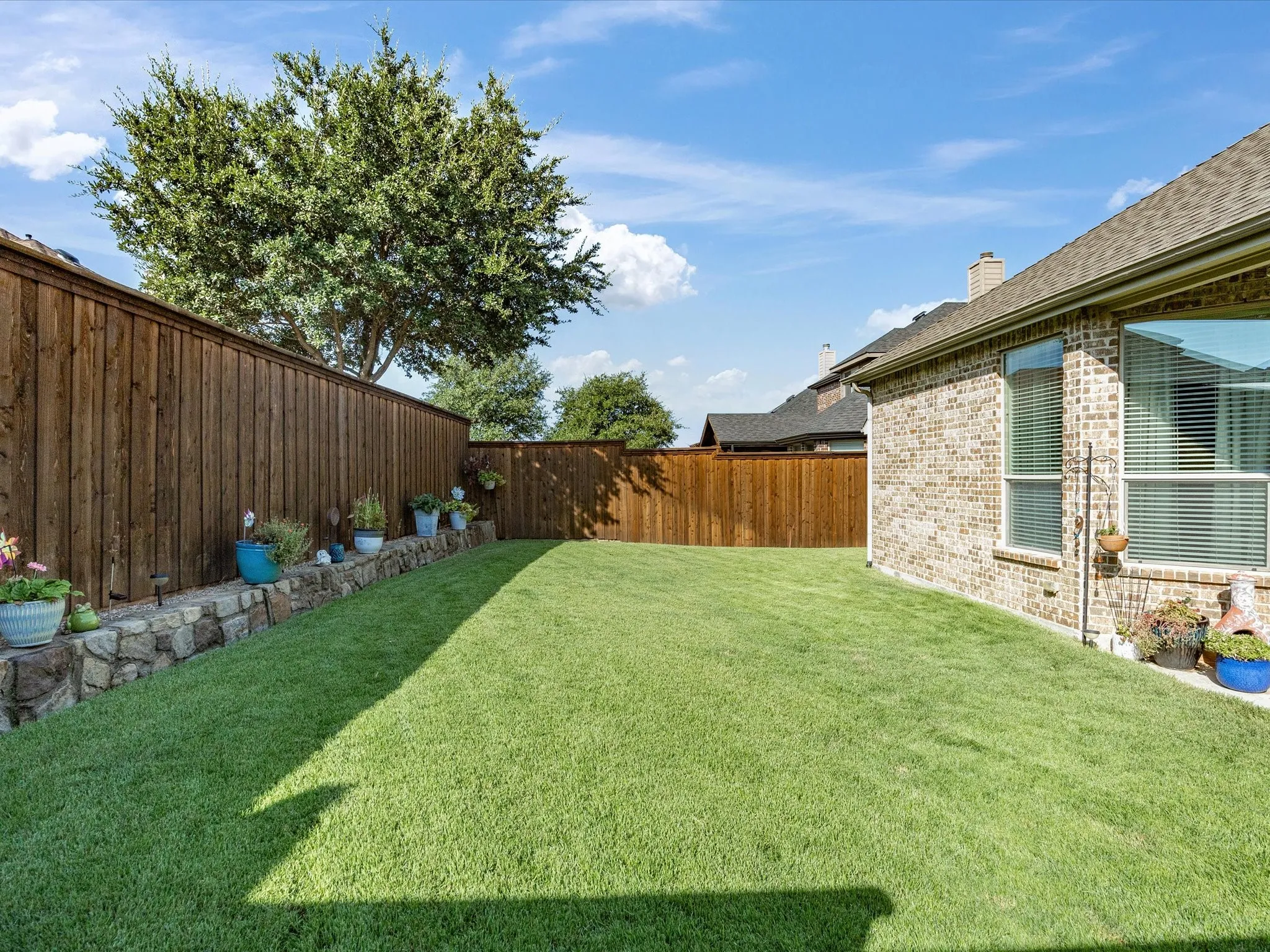 Single Family Residence For Sale in Denton County , 2591 Mirage Drive, Little Elm, Texas 75068, 3 Bedroom, 2 Bathroom, 2 Garage spaces, 2,313 Sqft, built in 2011, mls#21359462, Real Estate Agent in Little Elm, Homes For Sale in Denton county, Homes For Sale in Little Elm, Realtor in Little Elm Texas, Real Estate Brokerage Independent Realty Texas, Luminita Cordes Realtor