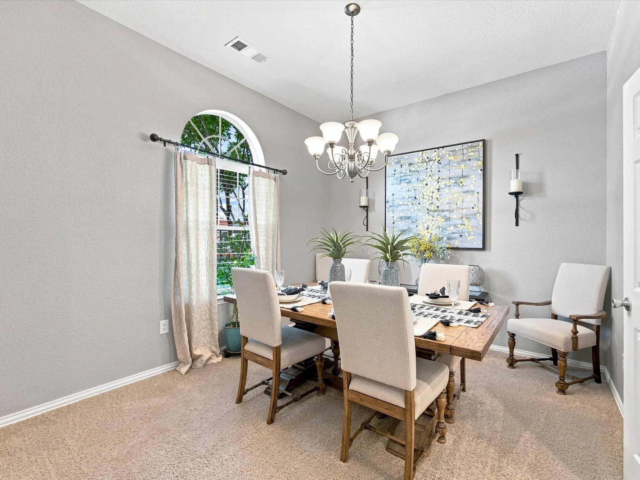 Single Family Residence For Sale in Denton County , 2591 Mirage Drive, Little Elm, Texas 75068, 3 Bedroom, 2 Bathroom, 2 Garage spaces, 2,313 Sqft, built in 2011, mls#21359462, Real Estate Agent in Little Elm, Homes For Sale in Denton county, Homes For Sale in Little Elm, Realtor in Little Elm Texas, Real Estate Brokerage Independent Realty Texas, Luminita Cordes Realtor