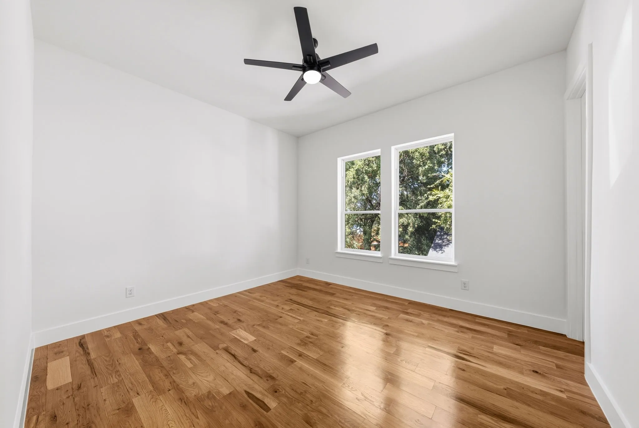 Single Family Residence For Sale in Dallas County , 1919 Nomas Street, Dallas, Texas 75212, 4 Bedroom, 4 Bathroom, 2 Garage spaces, 3,170 Sqft, built in 2026, mls#21360145, Real Estate Agent in Dallas, Homes For Sale in Dallas county, Homes For Sale in Dallas, Realtor in Dallas Texas, Real Estate Brokerage Independent Realty Texas, Luminita Cordes Realtor