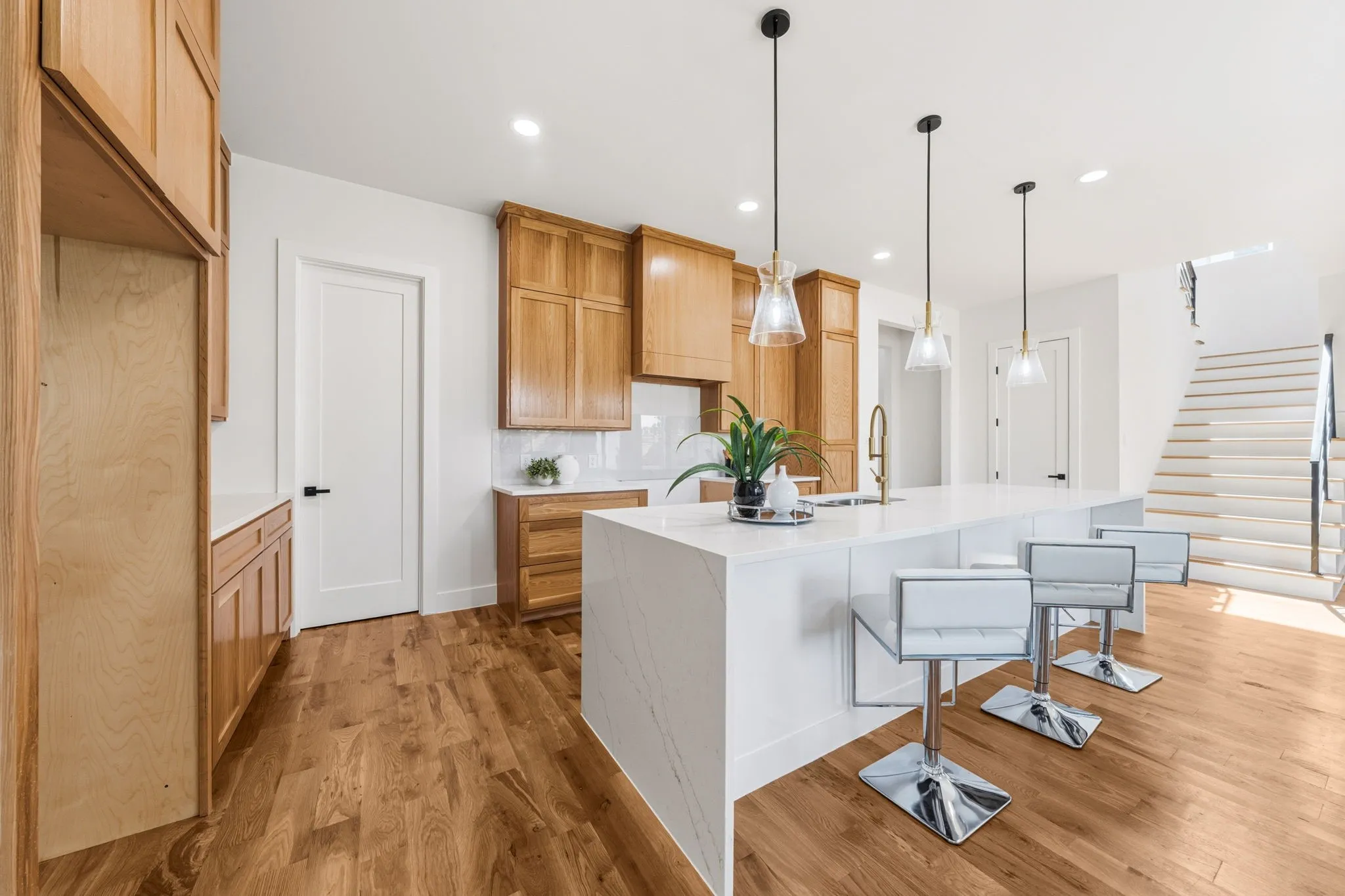Single Family Residence For Sale in Dallas County , 1919 Nomas Street, Dallas, Texas 75212, 4 Bedroom, 4 Bathroom, 2 Garage spaces, 3,170 Sqft, built in 2026, mls#21360145, Real Estate Agent in Dallas, Homes For Sale in Dallas county, Homes For Sale in Dallas, Realtor in Dallas Texas, Real Estate Brokerage Independent Realty Texas, Luminita Cordes Realtor