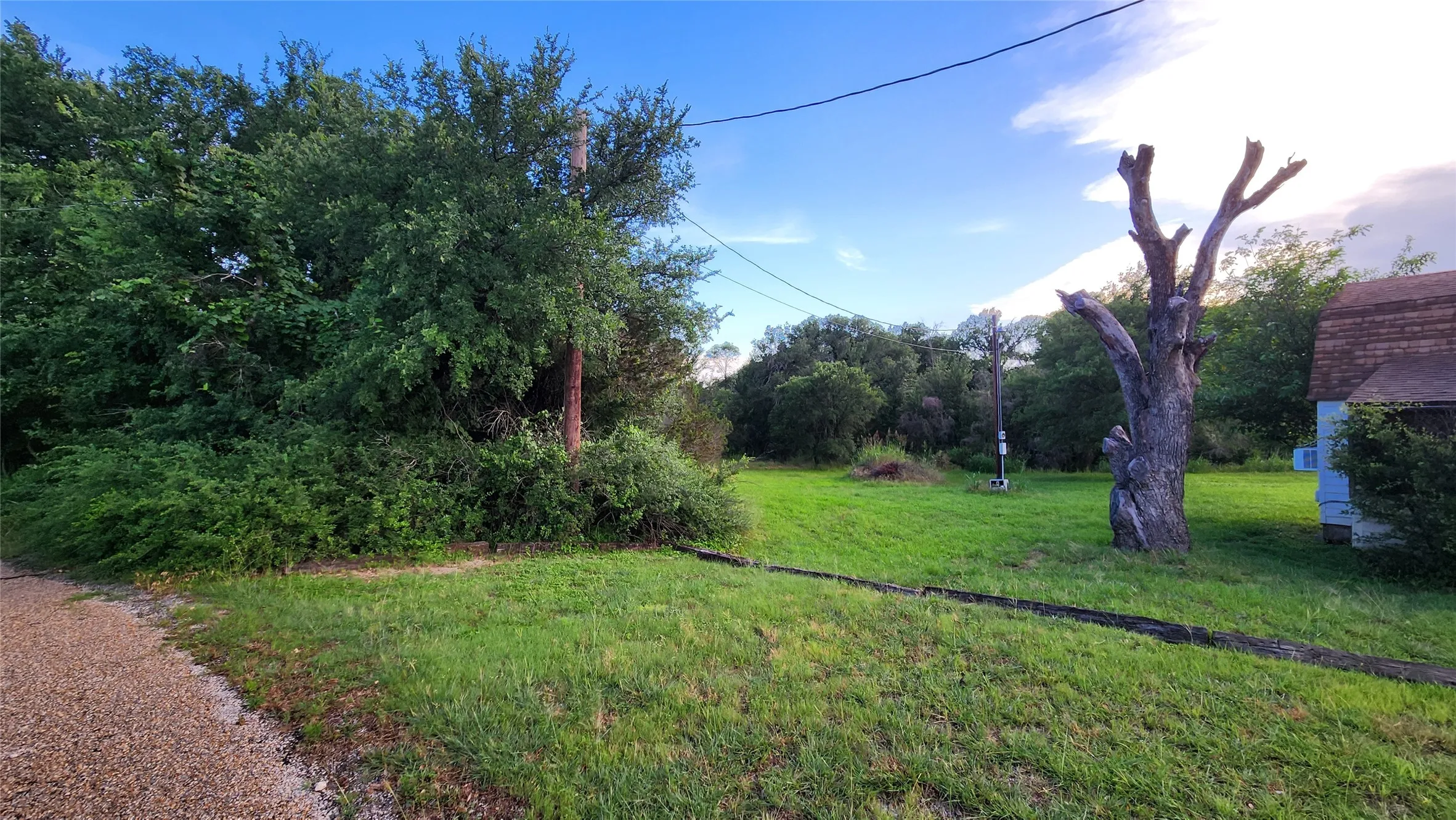Unimproved Land For Sale in Hood County , 3012 Moon Court, Granbury, Texas 76049, 0, 0, Garage spaces, 0 Sqft, built in 0, Price $30,000, mls#21360332, Real Estate Agent in Granbury, Homes For Sale in Hood county, Homes For Sale in Granbury, Realtor in Granbury Texas, Real Estate Brokerage Independent Realty Texas, Luminita Cordes Realtor