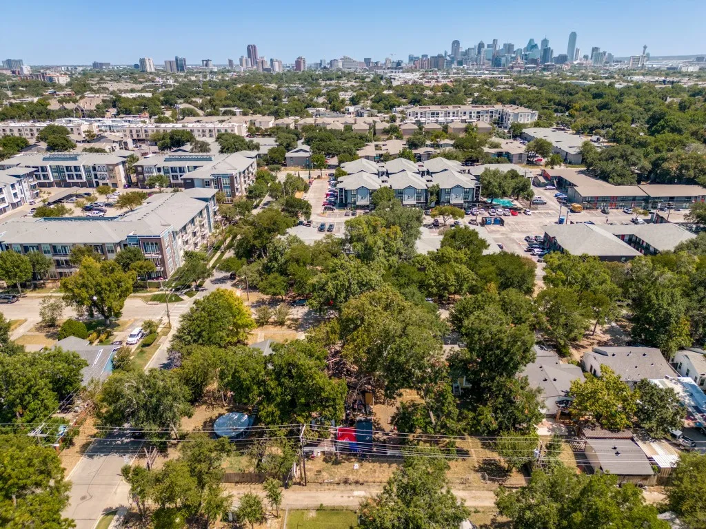 Single Family Residence For Sale in Dallas County , 3143 Hedgerow Drive, Dallas, Texas 75235, 0, 0, 1 Garage spaces, 1,760 Sqft, built in 1948, mls#21358620, Real Estate Agent in Dallas, Homes For Sale in Dallas county, Homes For Sale in Dallas, Realtor in Dallas Texas, Real Estate Brokerage Independent Realty Texas, Luminita Cordes Realtor