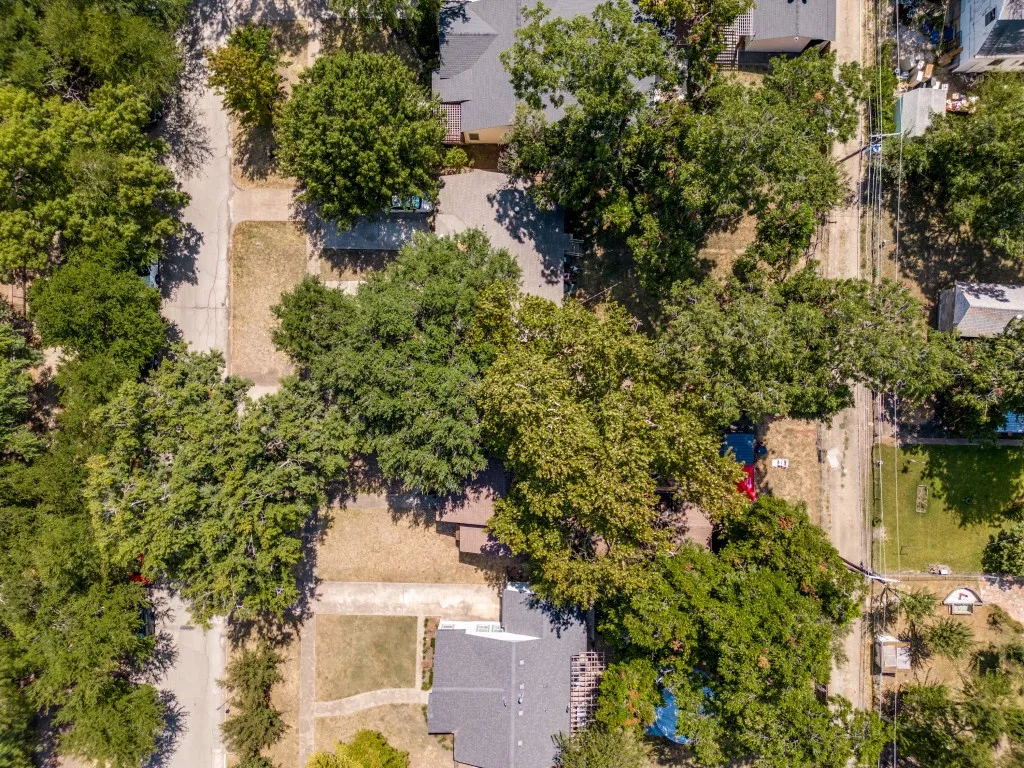 Single Family Residence For Sale in Dallas County , 3143 Hedgerow Drive, Dallas, Texas 75235, 0, 0, 1 Garage spaces, 1,760 Sqft, built in 1948, mls#21358620, Real Estate Agent in Dallas, Homes For Sale in Dallas county, Homes For Sale in Dallas, Realtor in Dallas Texas, Real Estate Brokerage Independent Realty Texas, Luminita Cordes Realtor