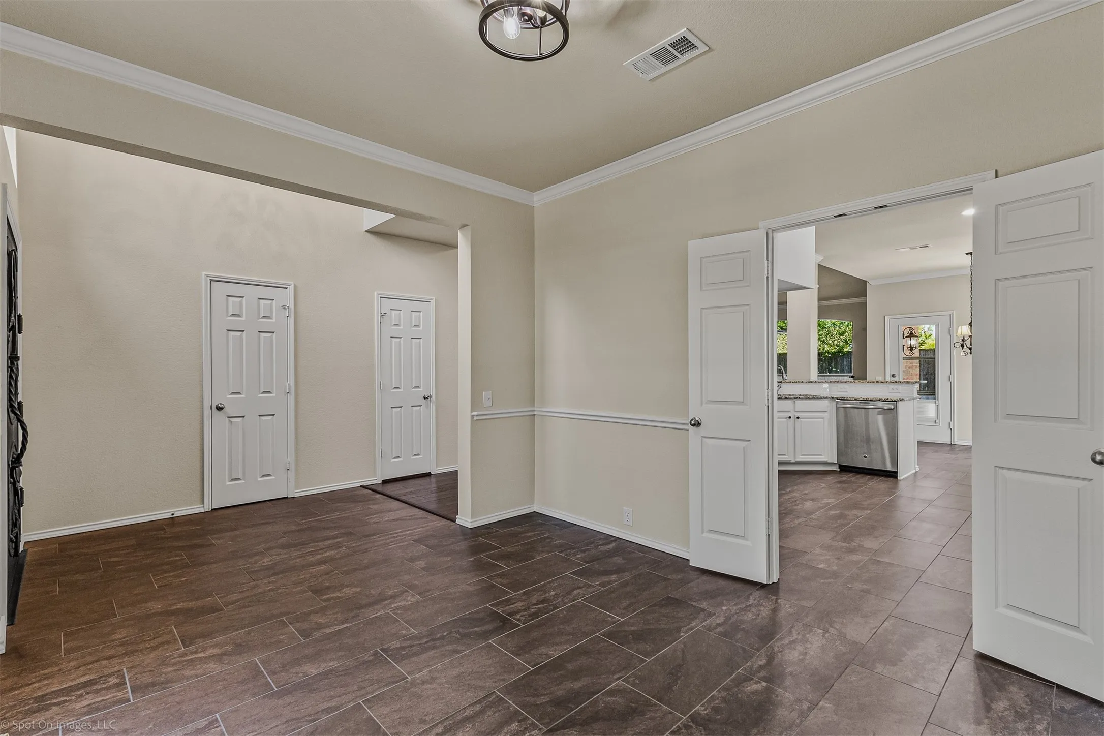 Single Family Residence For Sale in Rockwall County , 454 Fremont Drive, Rockwall, Texas 75087, 4 Bedroom, 3 Bathroom, 2 Garage spaces, 2,542 Sqft, built in 2002, mls#21360261, Real Estate Agent in Rockwall, Homes For Sale in Rockwall county, Homes For Sale in Rockwall, Realtor in Rockwall Texas, Real Estate Brokerage Independent Realty Texas, Luminita Cordes Realtor