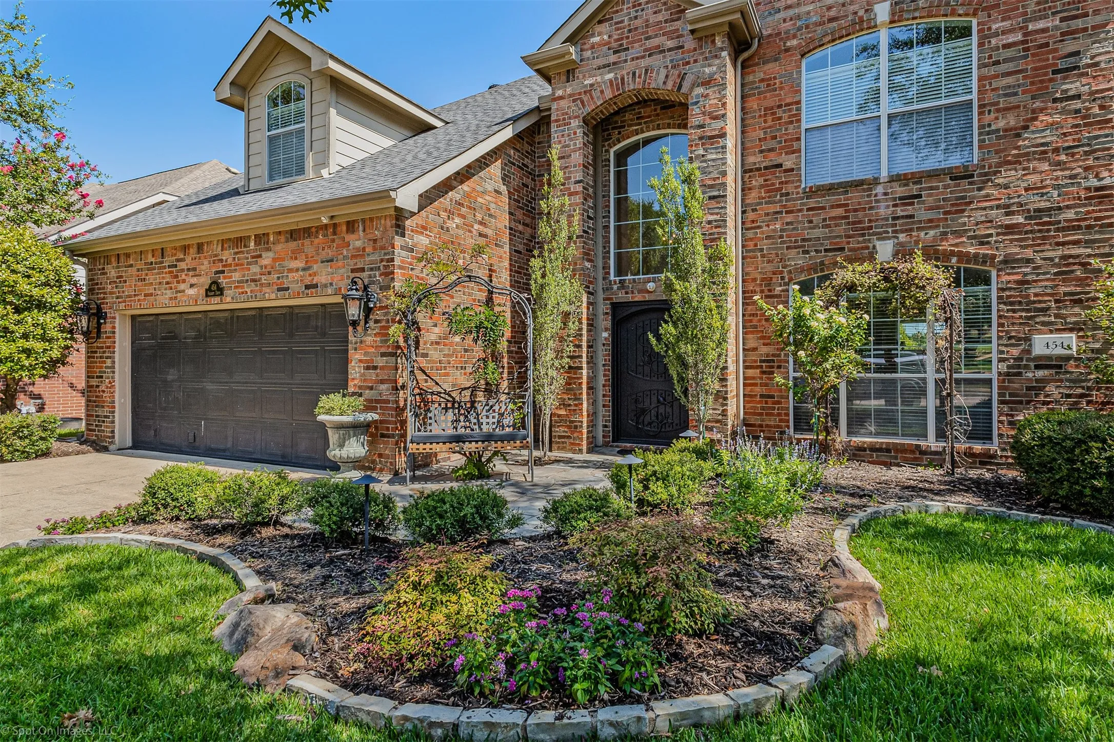 Single Family Residence For Sale in Rockwall County , 454 Fremont Drive, Rockwall, Texas 75087, 4 Bedroom, 3 Bathroom, 2 Garage spaces, 2,542 Sqft, built in 2002, mls#21360261, Real Estate Agent in Rockwall, Homes For Sale in Rockwall county, Homes For Sale in Rockwall, Realtor in Rockwall Texas, Real Estate Brokerage Independent Realty Texas, Luminita Cordes Realtor