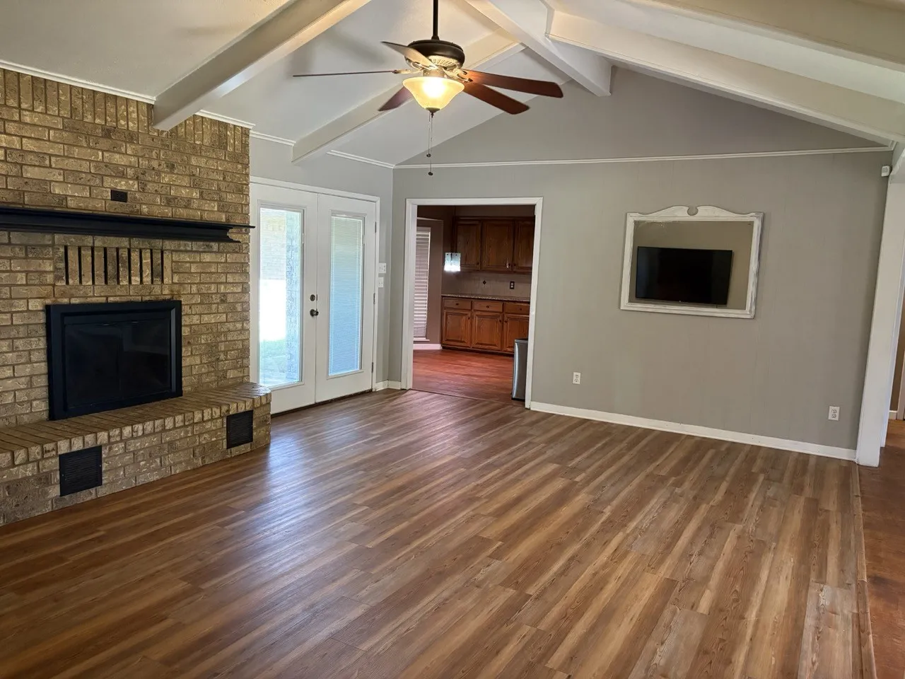 Single Family Residence For Sale in Erath County , 2104 N Woodland Street, Stephenville, Texas 76401, 3 Bedroom, 2 Bathroom, 2 Garage spaces, 1,871 Sqft, built in 1984, mls#21359986, Real Estate Agent in Stephenville, Homes For Sale in Erath county, Homes For Sale in Stephenville, Realtor in Stephenville Texas, Real Estate Brokerage Independent Realty Texas, Luminita Cordes Realtor