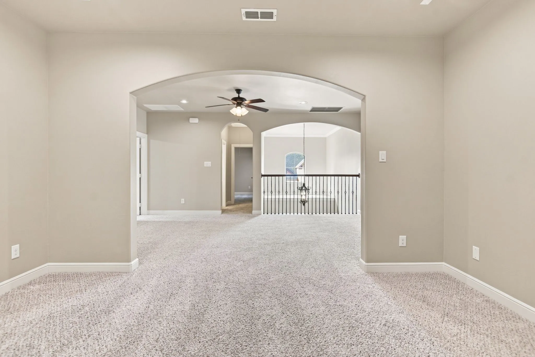 Single Family Residence For Rent in Tarrant County , 1819 Park Highland Way, Arlington, Texas 76012, 4 Bedroom, 4 Bathroom, 3 Garage spaces, 3,159 Sqft, built in 2015, mls#21360296, Real Estate Agent in Arlington, Homes For Rent in Tarrant county, Homes For Rent in Arlington, Realtor in Arlington Texas, Real Estate Brokerage Independent Realty Texas, Luminita Cordes Realtor