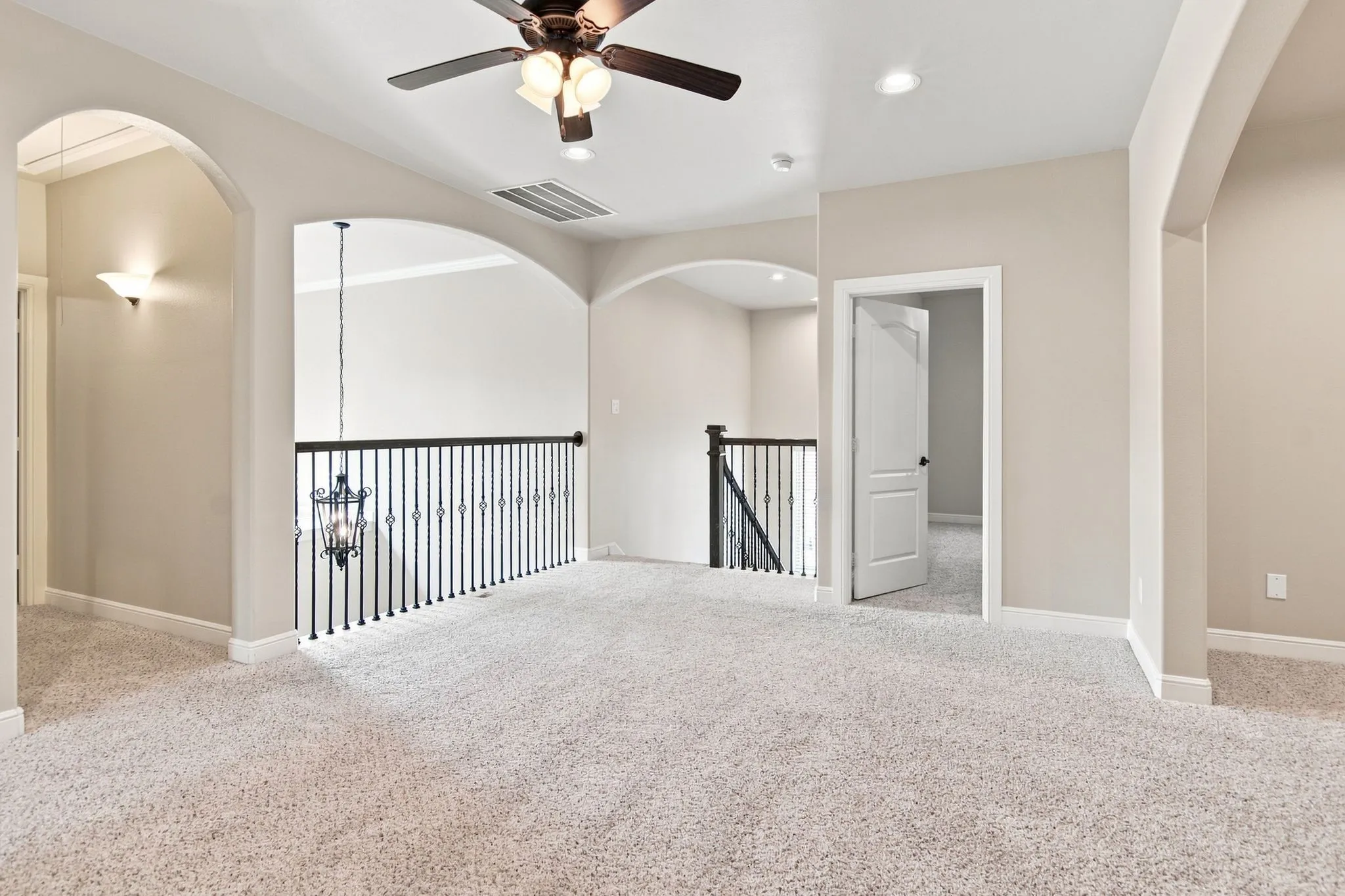 Single Family Residence For Rent in Tarrant County , 1819 Park Highland Way, Arlington, Texas 76012, 4 Bedroom, 4 Bathroom, 3 Garage spaces, 3,159 Sqft, built in 2015, mls#21360296, Real Estate Agent in Arlington, Homes For Rent in Tarrant county, Homes For Rent in Arlington, Realtor in Arlington Texas, Real Estate Brokerage Independent Realty Texas, Luminita Cordes Realtor