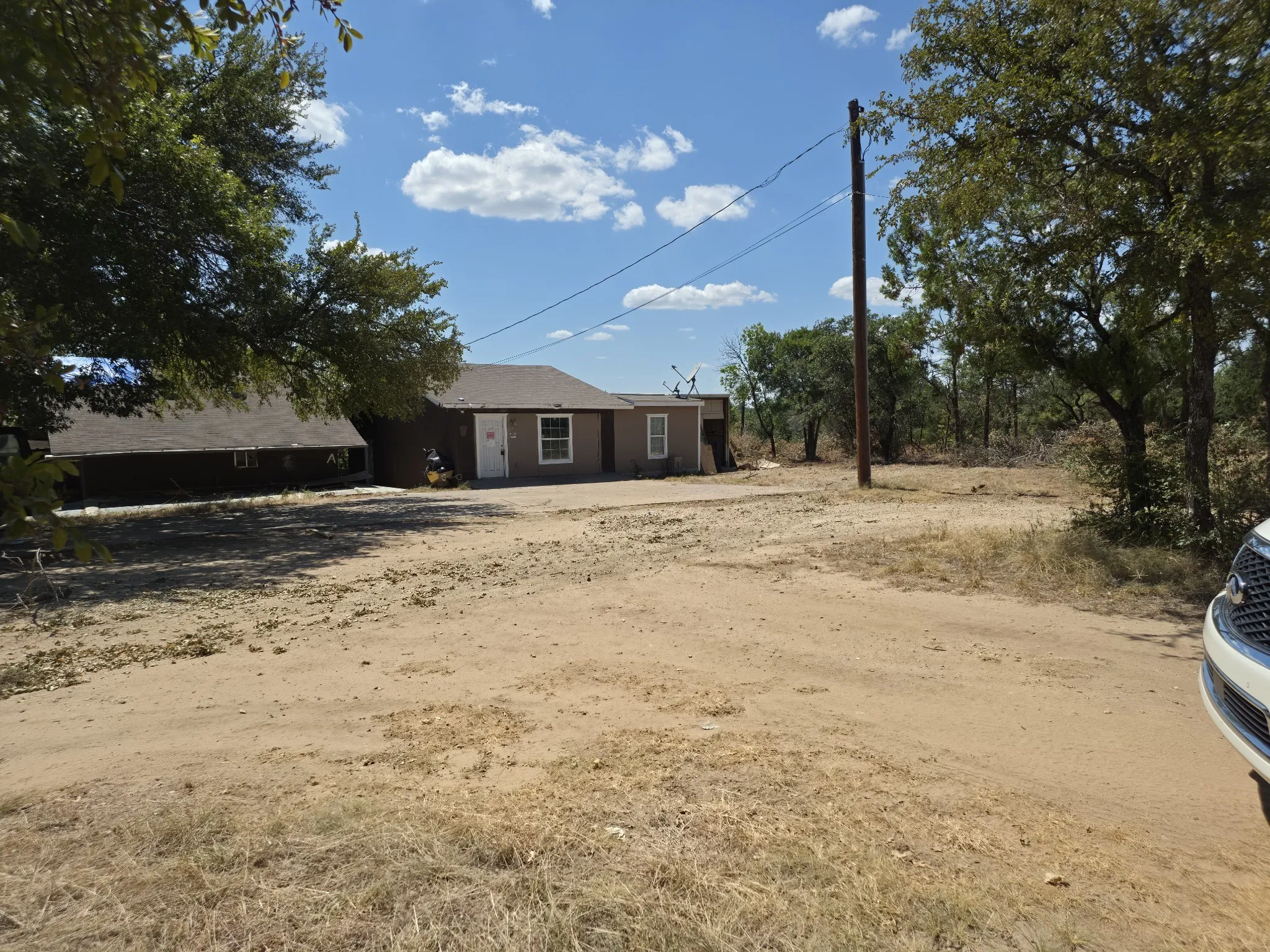 Single Family Residence For Sale in Tarrant County , 4205 Austin Place, Lakeside, Texas 76135, 6 Bedroom, 5 Bathroom, 2 Garage spaces, 3,100 Sqft, built in 1988, mls#21359668, Real Estate Agent in Lakeside, Homes For Sale in Tarrant county, Homes For Sale in Lakeside, Realtor in Lakeside Texas, Real Estate Brokerage Independent Realty Texas, Luminita Cordes Realtor