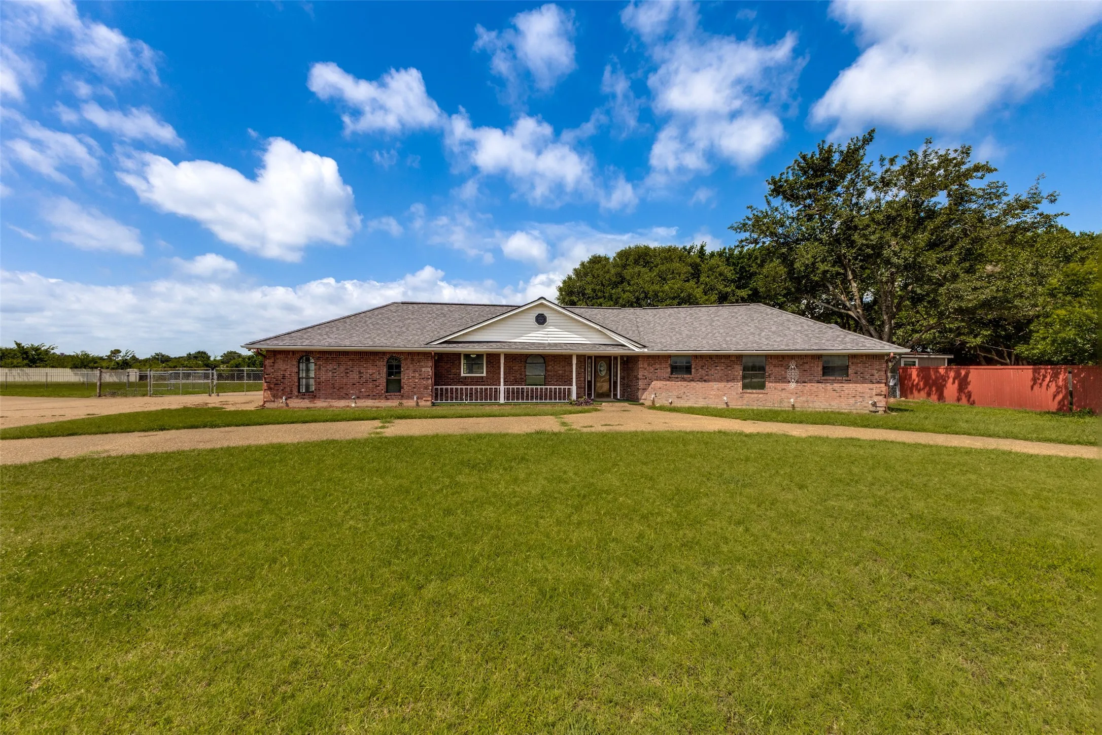 2nd Home on Property-2426 SF 5 bedrooms, 3 bath