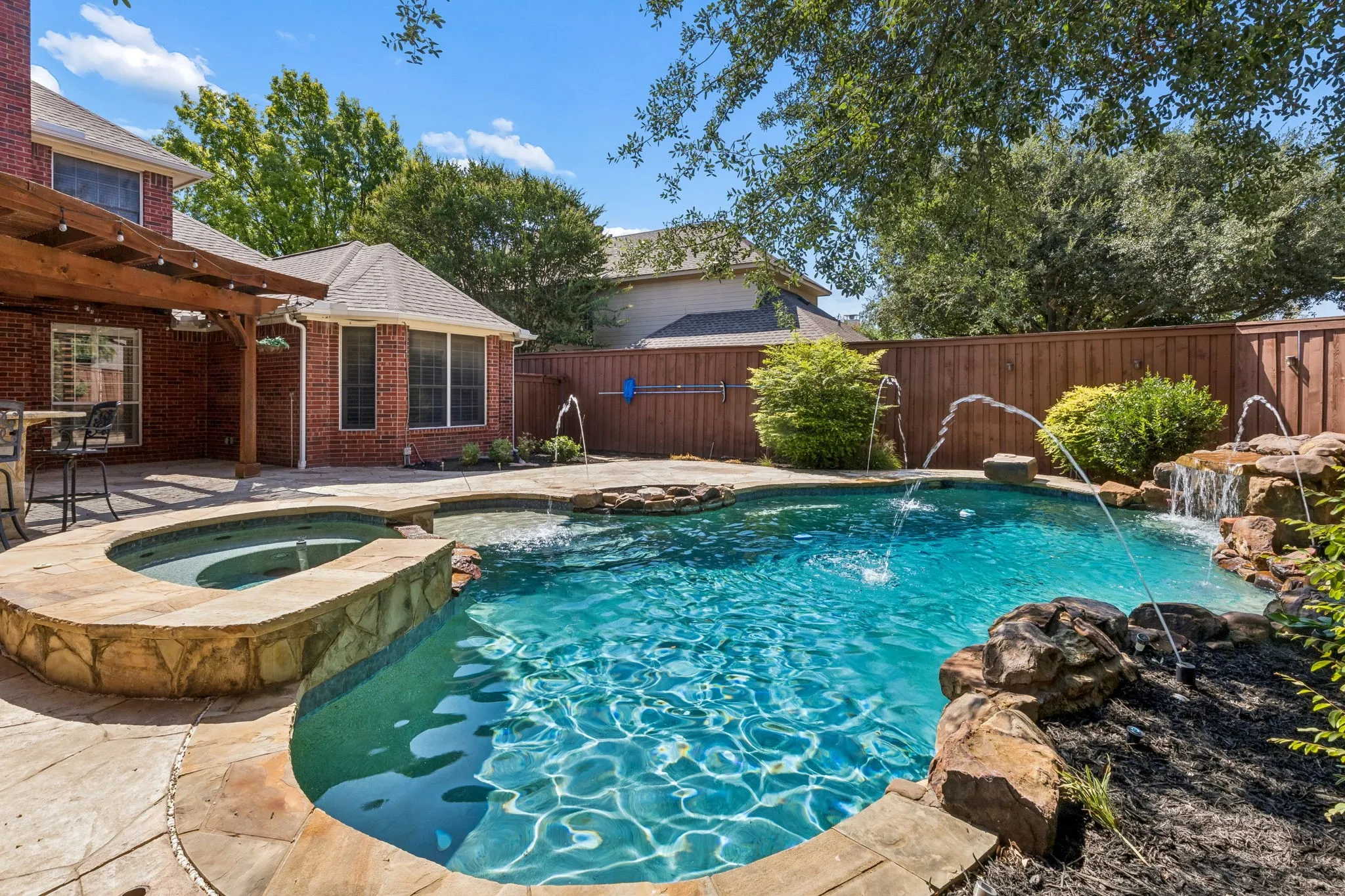 Single Family Residence For Sale in Collin County , 7913 Morningdew Drive, Plano, Texas 75025, 5 Bedroom, 4 Bathroom, 2 Garage spaces, 3,363 Sqft, built in 1997, mls#21356150, Real Estate Agent in Plano, Homes For Sale in Collin county, Homes For Sale in Plano, Realtor in Plano Texas, Real Estate Brokerage Independent Realty Texas, Luminita Cordes Realtor