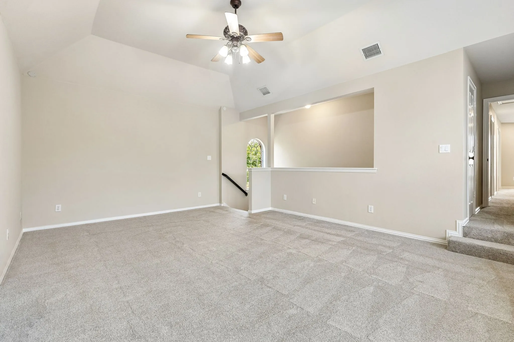 Single Family Residence For Sale in Collin County , 7913 Morningdew Drive, Plano, Texas 75025, 5 Bedroom, 4 Bathroom, 2 Garage spaces, 3,363 Sqft, built in 1997, mls#21356150, Real Estate Agent in Plano, Homes For Sale in Collin county, Homes For Sale in Plano, Realtor in Plano Texas, Real Estate Brokerage Independent Realty Texas, Luminita Cordes Realtor