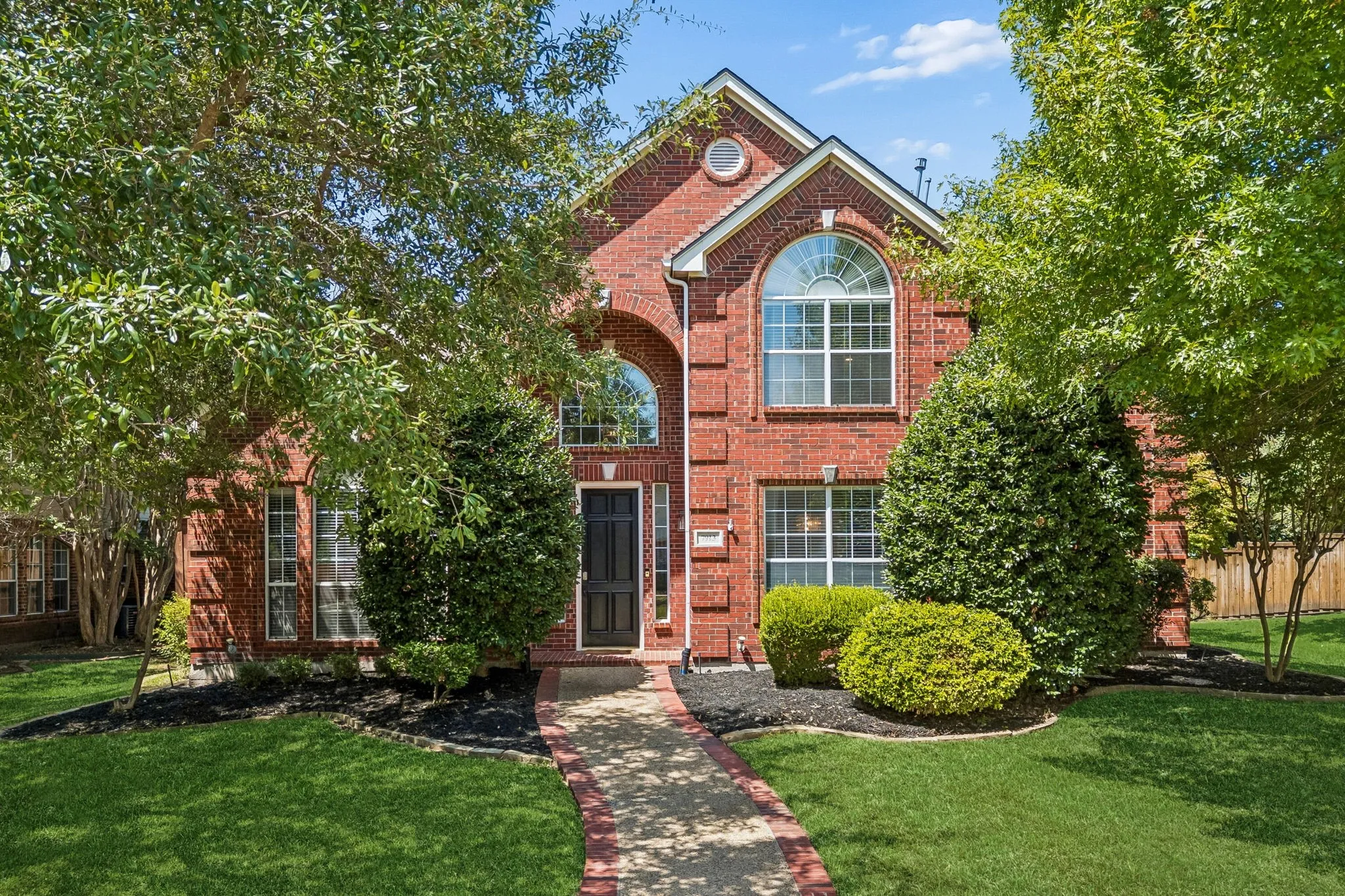 Single Family Residence For Sale in Collin County , 7913 Morningdew Drive, Plano, Texas 75025, 5 Bedroom, 4 Bathroom, 2 Garage spaces, 3,363 Sqft, built in 1997, mls#21356150, Real Estate Agent in Plano, Homes For Sale in Collin county, Homes For Sale in Plano, Realtor in Plano Texas, Real Estate Brokerage Independent Realty Texas, Luminita Cordes Realtor
