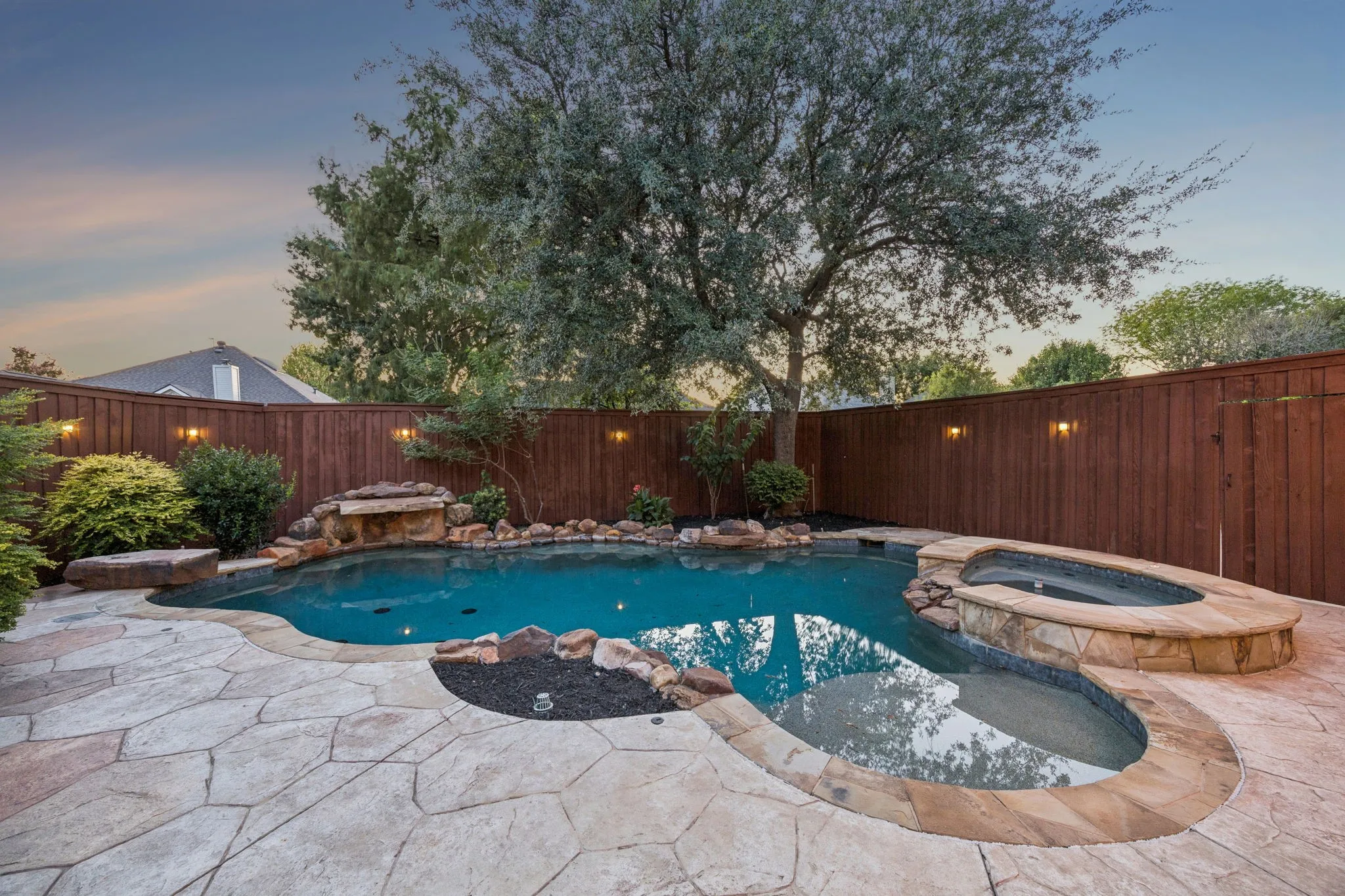 Single Family Residence For Sale in Collin County , 7913 Morningdew Drive, Plano, Texas 75025, 5 Bedroom, 4 Bathroom, 2 Garage spaces, 3,363 Sqft, built in 1997, mls#21356150, Real Estate Agent in Plano, Homes For Sale in Collin county, Homes For Sale in Plano, Realtor in Plano Texas, Real Estate Brokerage Independent Realty Texas, Luminita Cordes Realtor