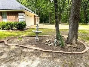 Single Family Residence For Sale in Hunt County , 9644 Deer Park, Quinlan, Texas 75474, 3 Bedroom, 3 Bathroom, 2 Garage spaces, 1,812 Sqft, built in 1986, Price $394,900, mls#21360354, Real Estate Agent in Quinlan, Homes For Sale in Hunt county, Homes For Sale in Quinlan, Realtor in Quinlan Texas, Real Estate Brokerage Independent Realty Texas, Luminita Cordes Realtor