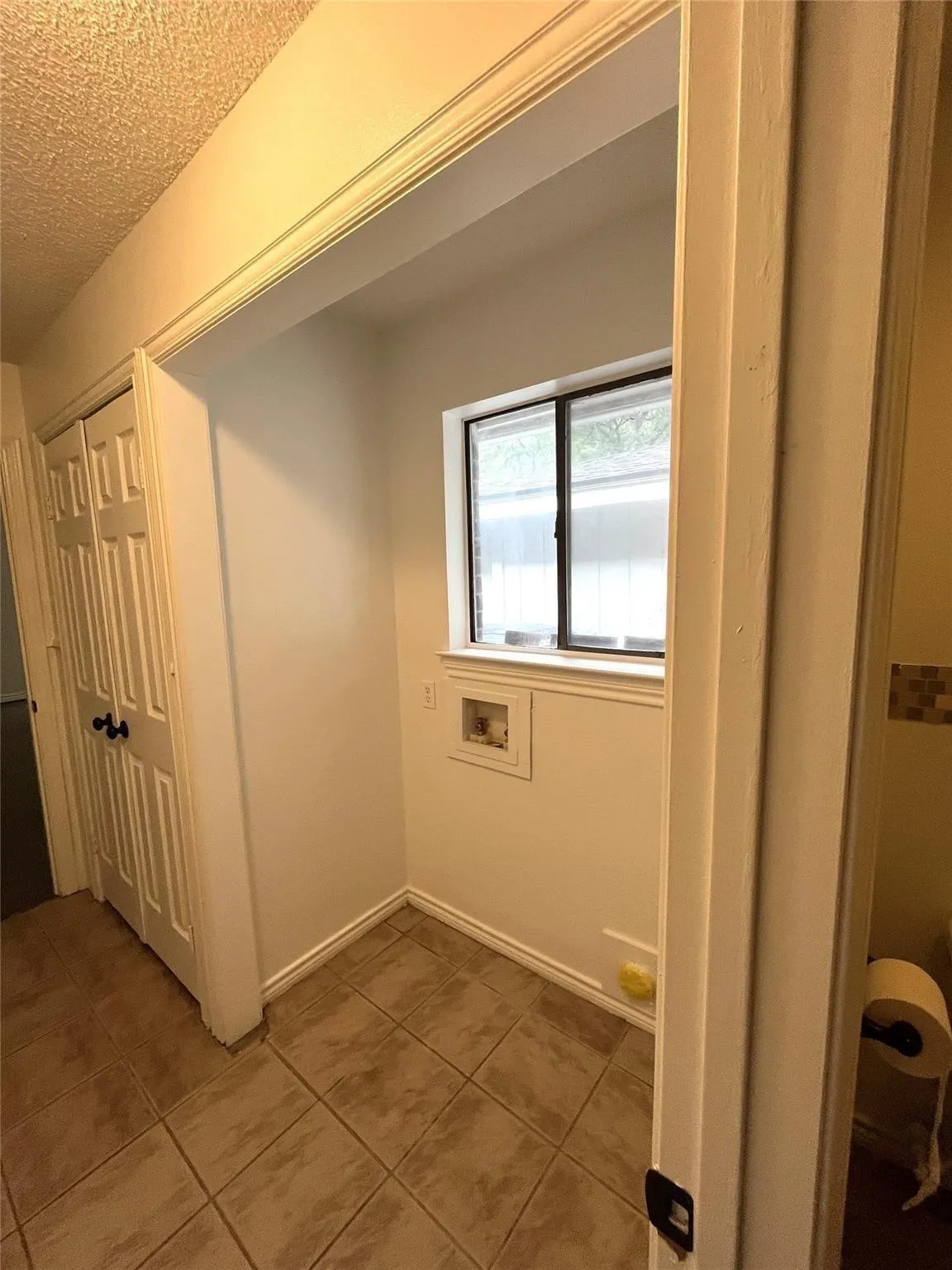Single Family Residence For Sale in Hunt County , 9644 Deer Park, Quinlan, Texas 75474, 3 Bedroom, 3 Bathroom, 2 Garage spaces, 1,812 Sqft, built in 1986, Price $394,900, mls#21360354, Real Estate Agent in Quinlan, Homes For Sale in Hunt county, Homes For Sale in Quinlan, Realtor in Quinlan Texas, Real Estate Brokerage Independent Realty Texas, Luminita Cordes Realtor