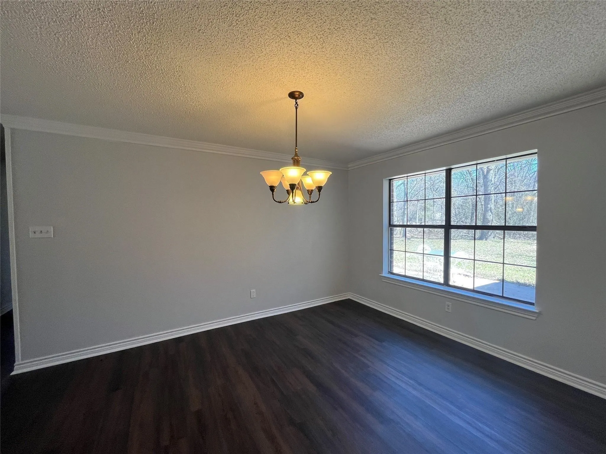 Single Family Residence For Sale in Hunt County , 9644 Deer Park, Quinlan, Texas 75474, 3 Bedroom, 3 Bathroom, 2 Garage spaces, 1,812 Sqft, built in 1986, Price $394,900, mls#21360354, Real Estate Agent in Quinlan, Homes For Sale in Hunt county, Homes For Sale in Quinlan, Realtor in Quinlan Texas, Real Estate Brokerage Independent Realty Texas, Luminita Cordes Realtor