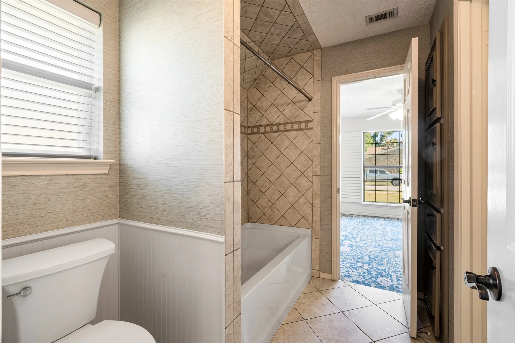 Single Family Residence For Sale in Collin County , 2313 Tamarisk Lane, Plano, Texas 75023, 4 Bedroom, 3 Bathroom, 2 Garage spaces, 2,460 Sqft, built in 1978, mls#21360268, Real Estate Agent in Plano, Homes For Sale in Collin county, Homes For Sale in Plano, Realtor in Plano Texas, Real Estate Brokerage Independent Realty Texas, Luminita Cordes Realtor