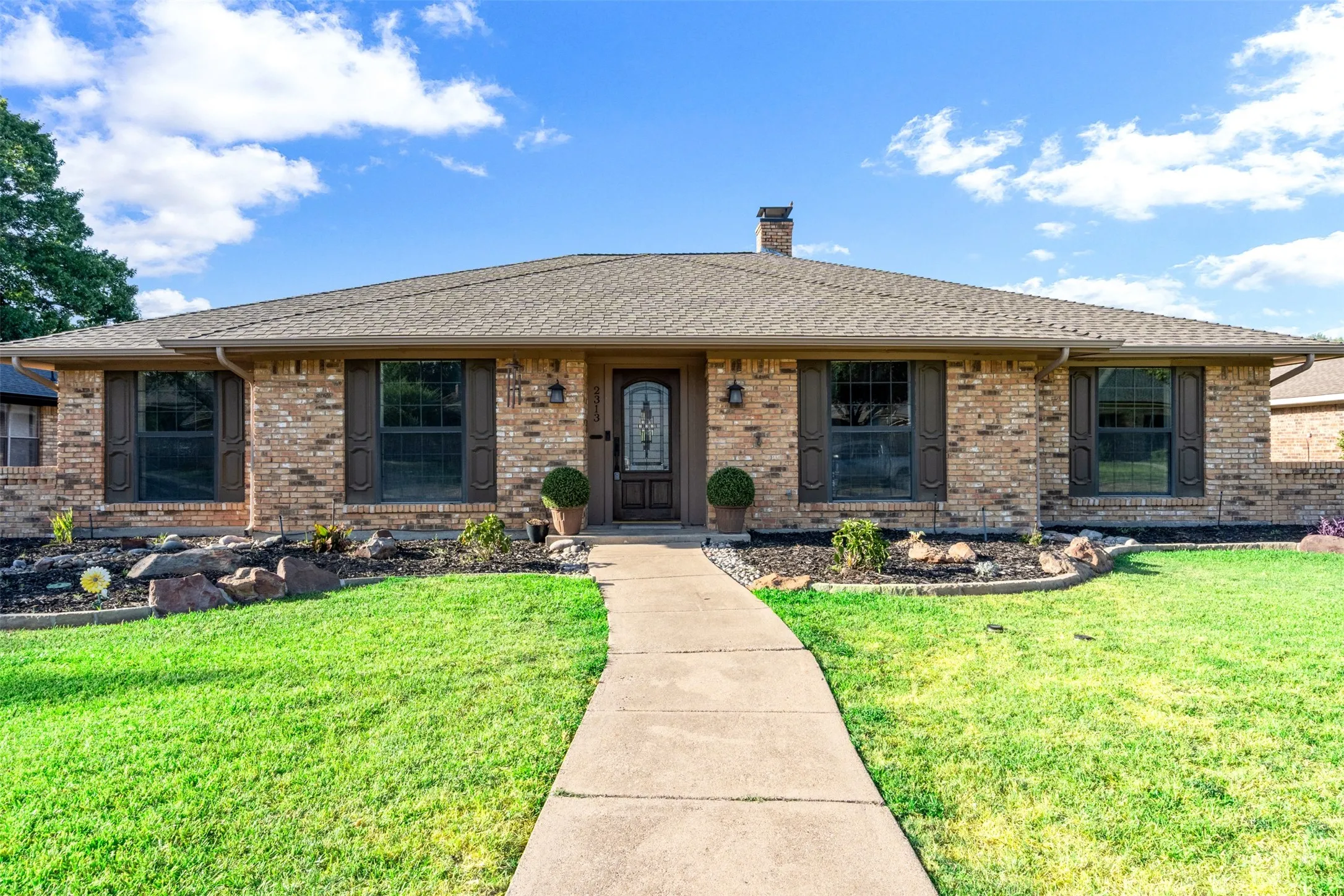 Single Family Residence For Sale in Collin County , 2313 Tamarisk Lane, Plano, Texas 75023, 4 Bedroom, 3 Bathroom, 2 Garage spaces, 2,460 Sqft, built in 1978, mls#21360268, Real Estate Agent in Plano, Homes For Sale in Collin county, Homes For Sale in Plano, Realtor in Plano Texas, Real Estate Brokerage Independent Realty Texas, Luminita Cordes Realtor
