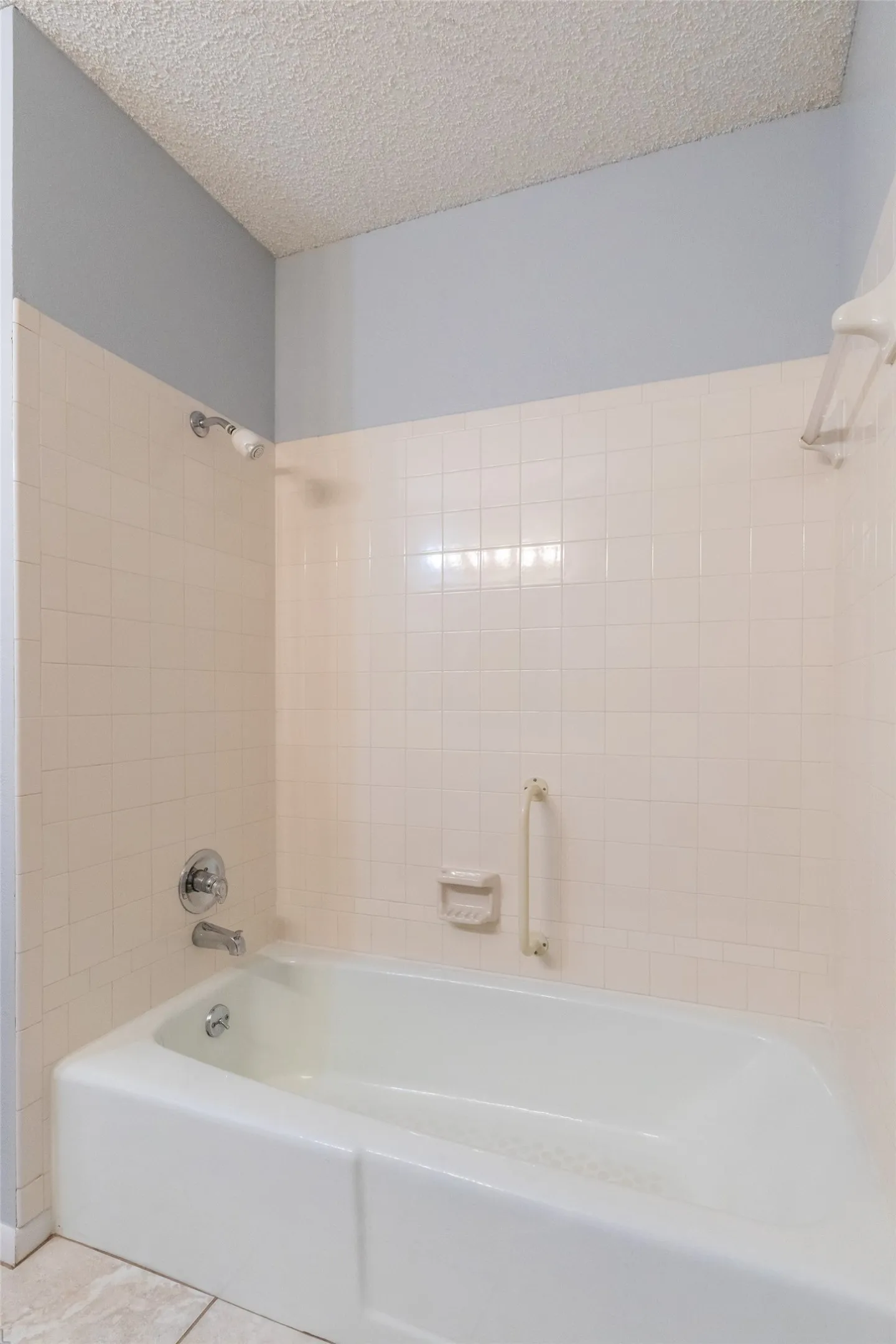 Single Family Residence For Sale in Taylor County , 1509 Westheimer Road, Abilene, Texas 79601, 2 Bedroom, 2 Bathroom, 1 Garage spaces, 1,104 Sqft, built in 1984, mls#21360139, Real Estate Agent in Abilene, Homes For Sale in Taylor county, Homes For Sale in Abilene, Realtor in Abilene Texas, Real Estate Brokerage Independent Realty Texas, Luminita Cordes Realtor