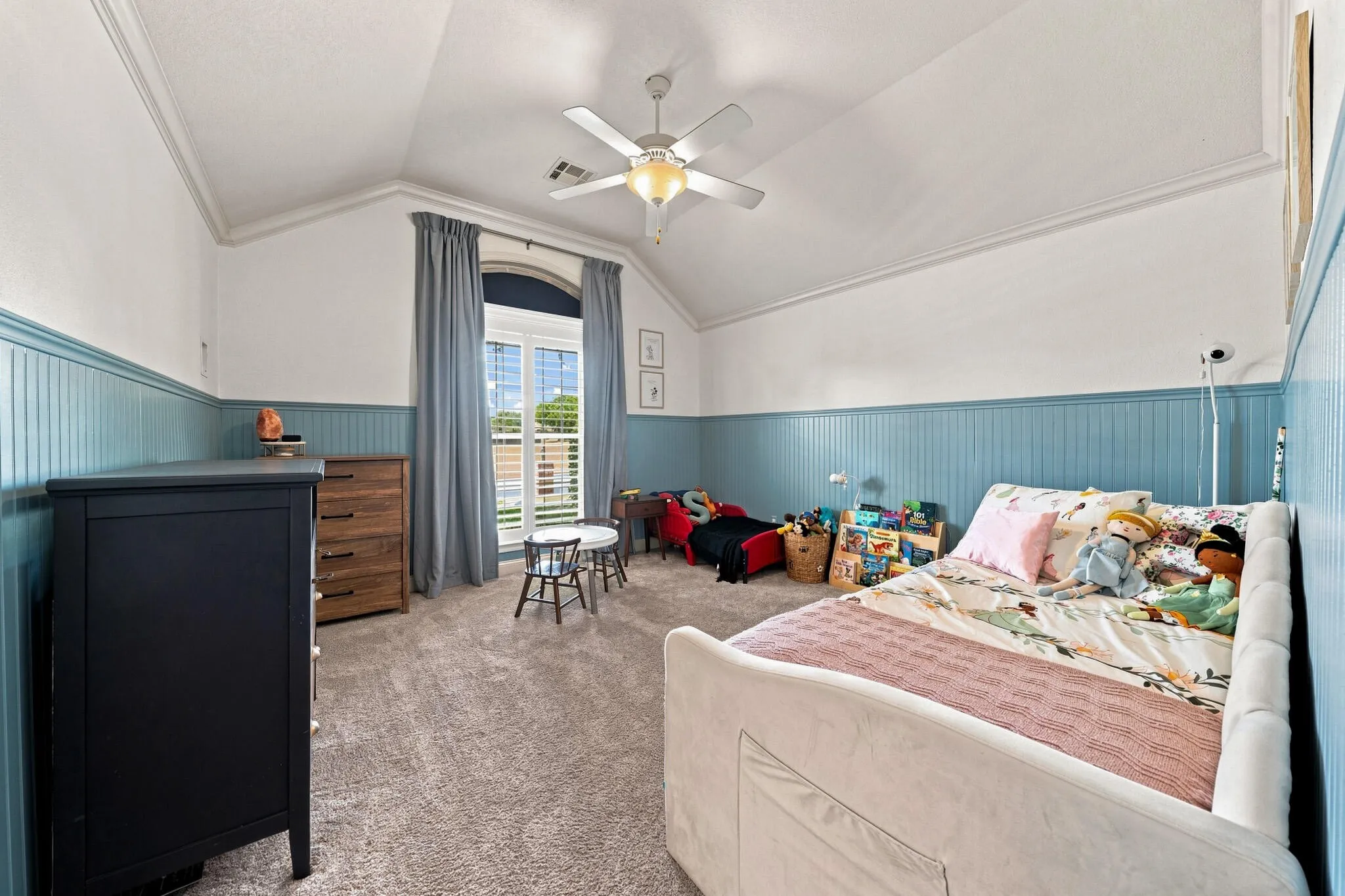 Single Family Residence For Sale in Mc Lennan County , 100 Painted Horse Trail, Waco, Texas 76712, 4 Bedroom, 3 Bathroom, 2 Garage spaces, 2,977 Sqft, built in 2006, mls#21360353, Real Estate Agent in Waco, Homes For Sale in Mc Lennan county, Homes For Sale in Waco, Realtor in Waco Texas, Real Estate Brokerage Independent Realty Texas, Luminita Cordes Realtor