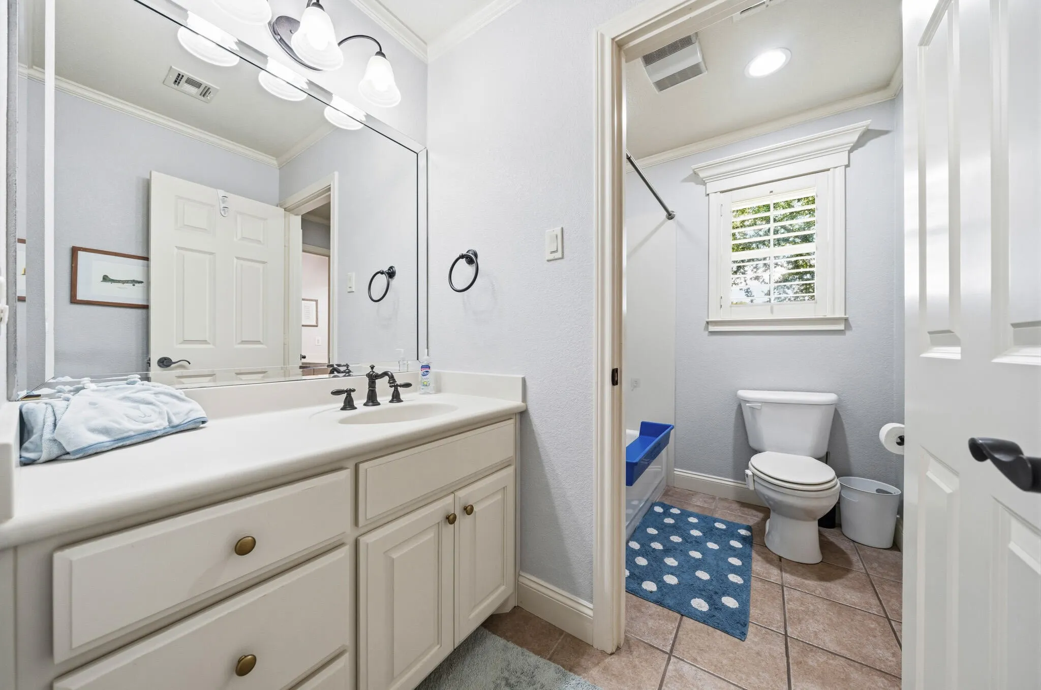 Single Family Residence For Sale in Mc Lennan County , 100 Painted Horse Trail, Waco, Texas 76712, 4 Bedroom, 3 Bathroom, 2 Garage spaces, 2,977 Sqft, built in 2006, mls#21360353, Real Estate Agent in Waco, Homes For Sale in Mc Lennan county, Homes For Sale in Waco, Realtor in Waco Texas, Real Estate Brokerage Independent Realty Texas, Luminita Cordes Realtor