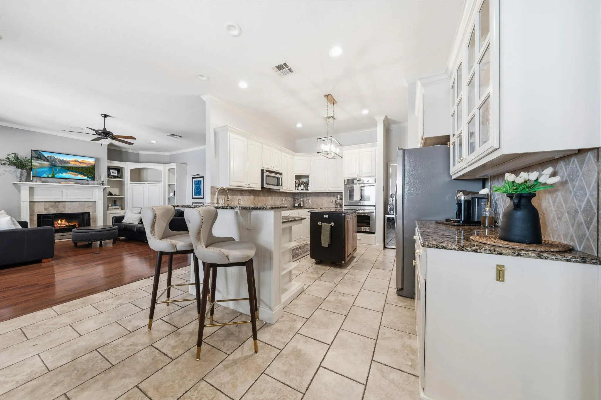 Single Family Residence For Sale in Mc Lennan County , 100 Painted Horse Trail, Waco, Texas 76712, 4 Bedroom, 3 Bathroom, 2 Garage spaces, 2,977 Sqft, built in 2006, mls#21360353, Real Estate Agent in Waco, Homes For Sale in Mc Lennan county, Homes For Sale in Waco, Realtor in Waco Texas, Real Estate Brokerage Independent Realty Texas, Luminita Cordes Realtor