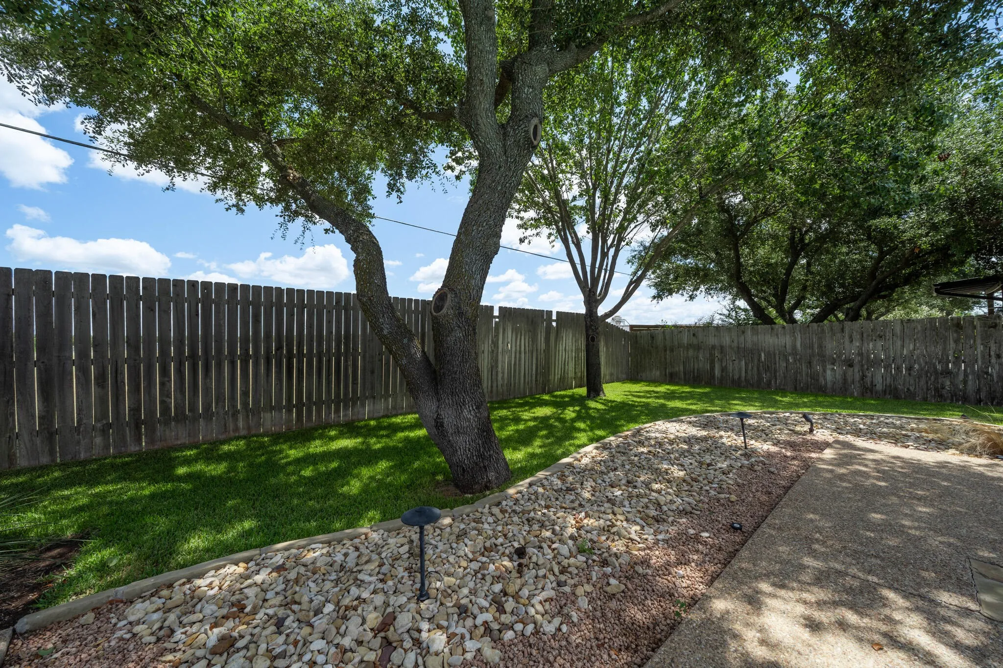Single Family Residence For Sale in Mc Lennan County , 100 Painted Horse Trail, Waco, Texas 76712, 4 Bedroom, 3 Bathroom, 2 Garage spaces, 2,977 Sqft, built in 2006, mls#21360353, Real Estate Agent in Waco, Homes For Sale in Mc Lennan county, Homes For Sale in Waco, Realtor in Waco Texas, Real Estate Brokerage Independent Realty Texas, Luminita Cordes Realtor