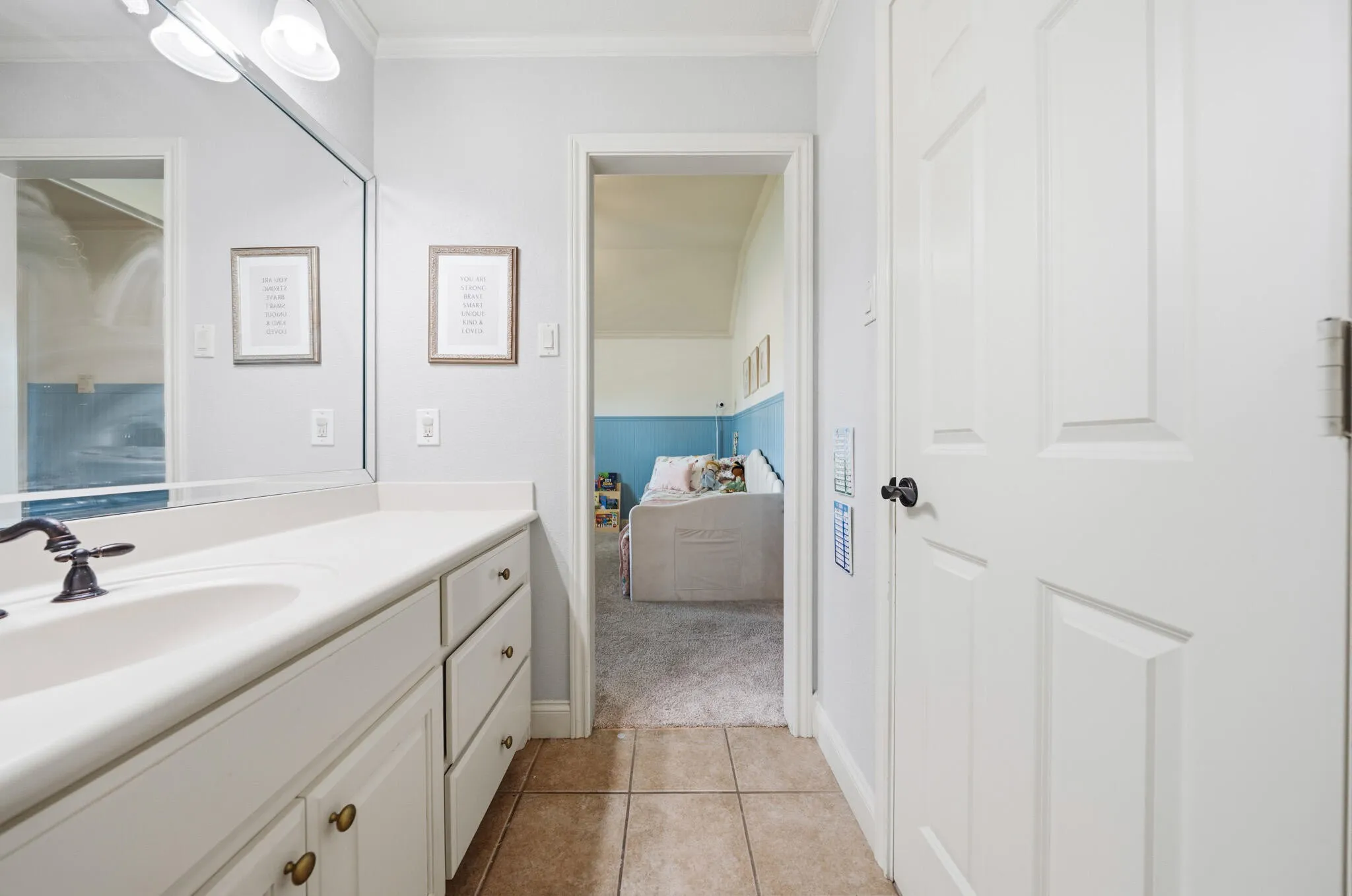 Single Family Residence For Sale in Mc Lennan County , 100 Painted Horse Trail, Waco, Texas 76712, 4 Bedroom, 3 Bathroom, 2 Garage spaces, 2,977 Sqft, built in 2006, mls#21360353, Real Estate Agent in Waco, Homes For Sale in Mc Lennan county, Homes For Sale in Waco, Realtor in Waco Texas, Real Estate Brokerage Independent Realty Texas, Luminita Cordes Realtor