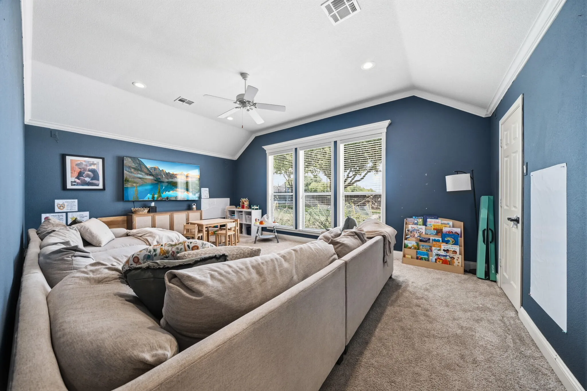 Single Family Residence For Sale in Mc Lennan County , 100 Painted Horse Trail, Waco, Texas 76712, 4 Bedroom, 3 Bathroom, 2 Garage spaces, 2,977 Sqft, built in 2006, mls#21360353, Real Estate Agent in Waco, Homes For Sale in Mc Lennan county, Homes For Sale in Waco, Realtor in Waco Texas, Real Estate Brokerage Independent Realty Texas, Luminita Cordes Realtor