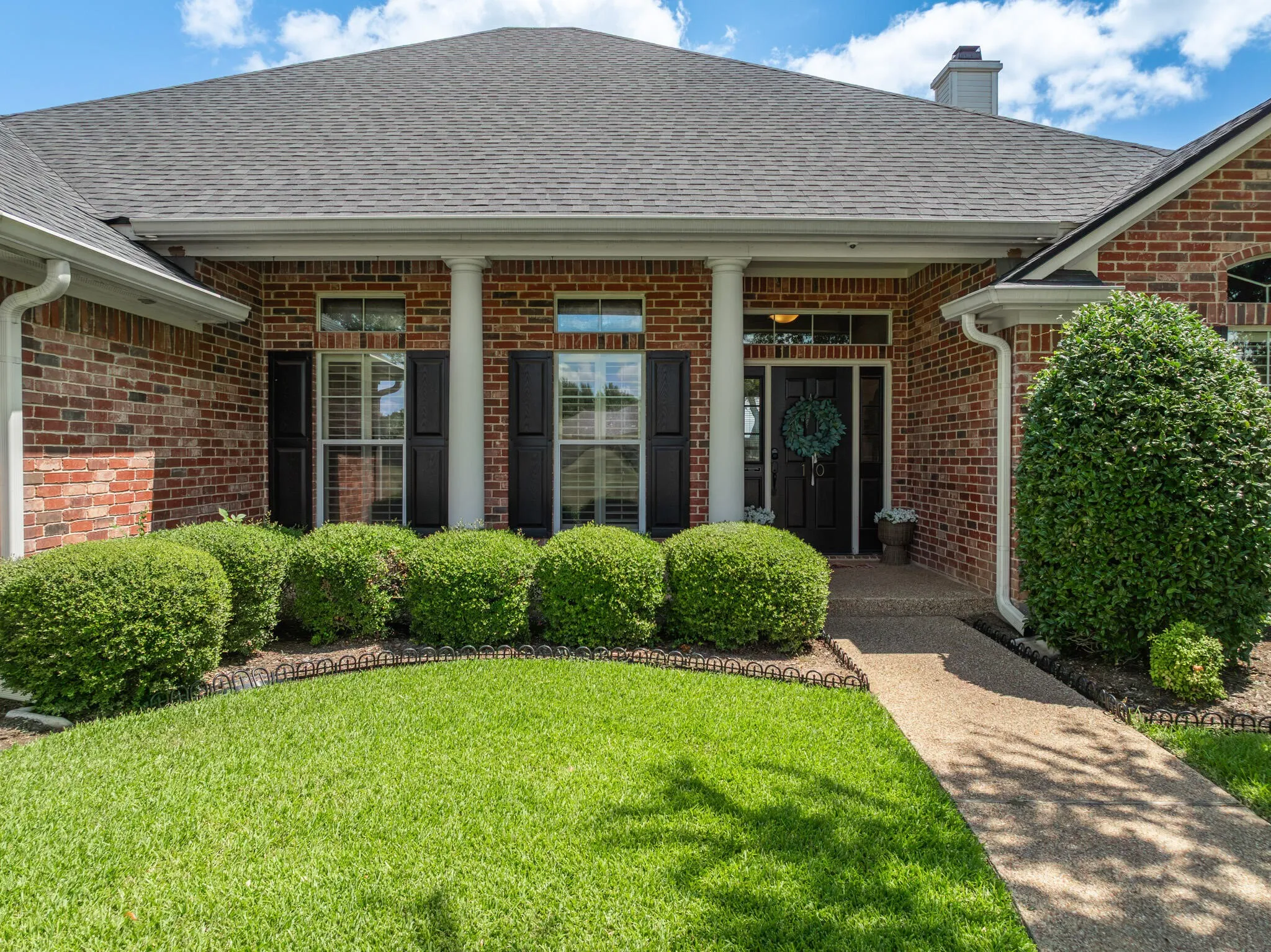 Single Family Residence For Sale in Mc Lennan County , 100 Painted Horse Trail, Waco, Texas 76712, 4 Bedroom, 3 Bathroom, 2 Garage spaces, 2,977 Sqft, built in 2006, mls#21360353, Real Estate Agent in Waco, Homes For Sale in Mc Lennan county, Homes For Sale in Waco, Realtor in Waco Texas, Real Estate Brokerage Independent Realty Texas, Luminita Cordes Realtor