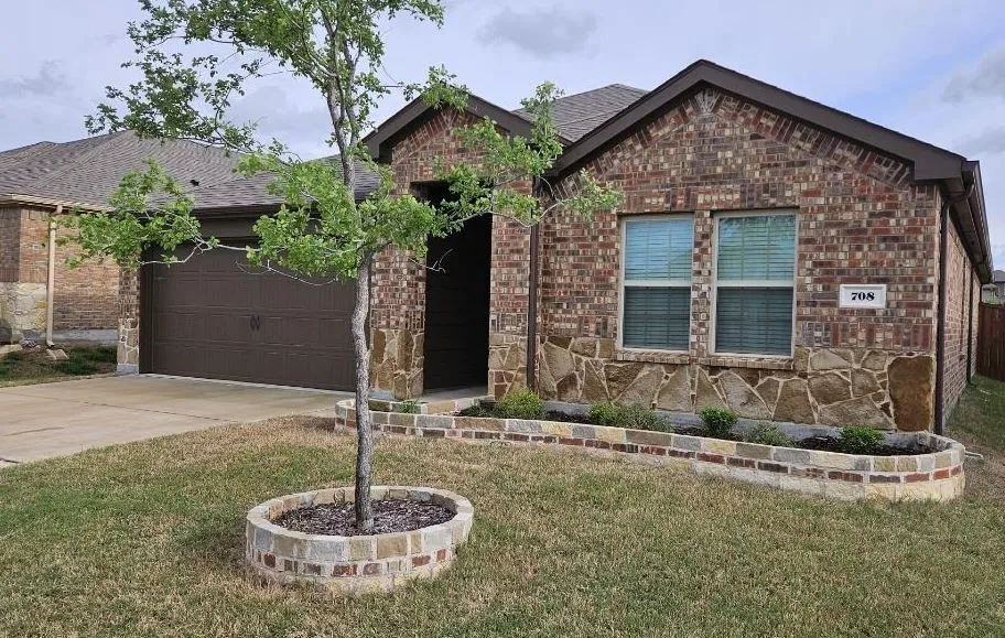 Single Family Residence For Rent in Denton County , 708 English Drive, Aubrey, Texas 76227, 4 Bedroom, 2 Bathroom, 2 Garage spaces, 1,836 Sqft, built in 2020, mls#21340274, Real Estate Agent in Aubrey, Homes For Rent in Denton county, Homes For Rent in Aubrey, Realtor in Aubrey Texas, Real Estate Brokerage Independent Realty Texas, Luminita Cordes Realtor