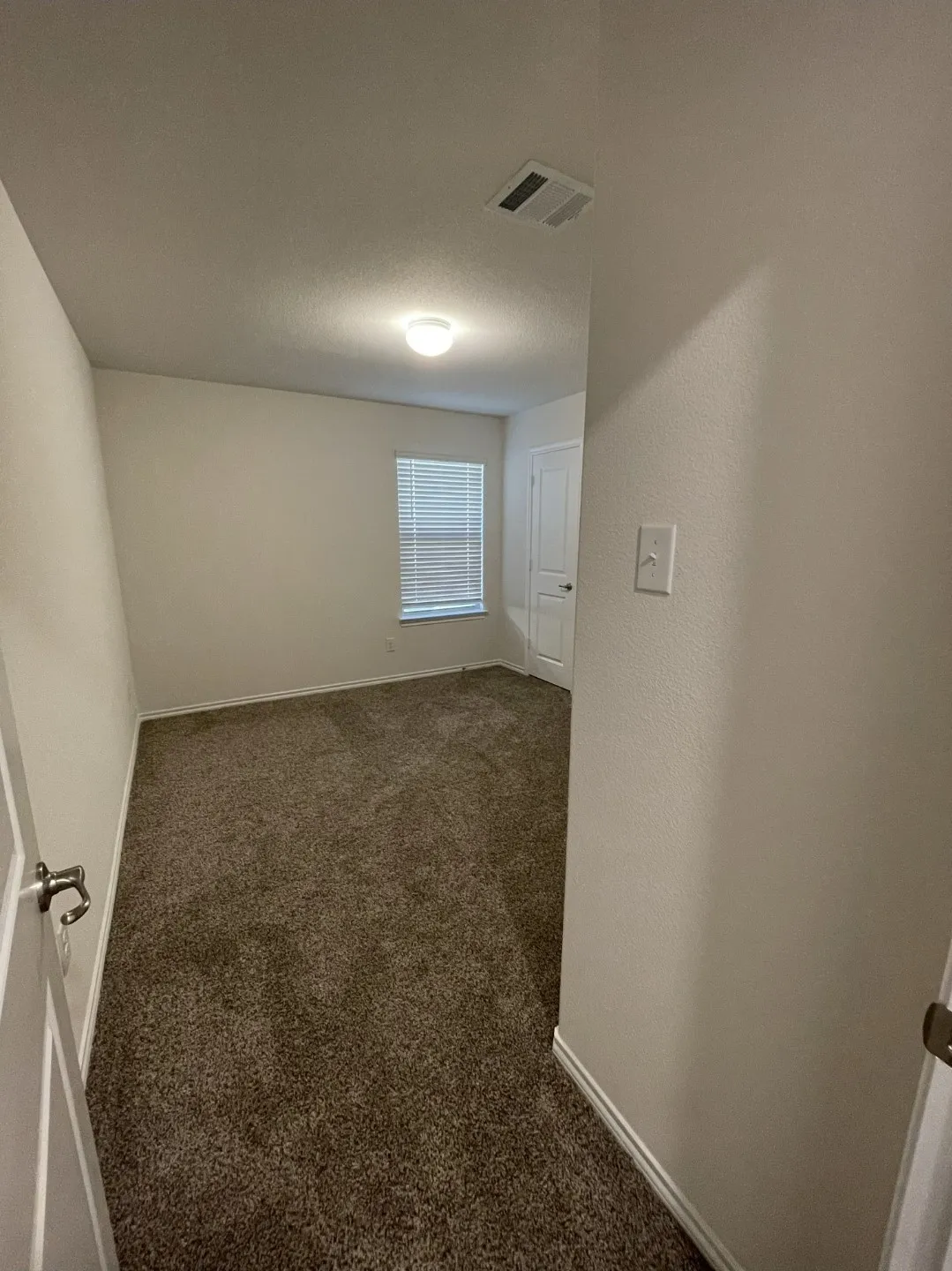 Single Family Residence For Rent in Denton County , 708 English Drive, Aubrey, Texas 76227, 4 Bedroom, 2 Bathroom, 2 Garage spaces, 1,836 Sqft, built in 2020, mls#21340274, Real Estate Agent in Aubrey, Homes For Rent in Denton county, Homes For Rent in Aubrey, Realtor in Aubrey Texas, Real Estate Brokerage Independent Realty Texas, Luminita Cordes Realtor