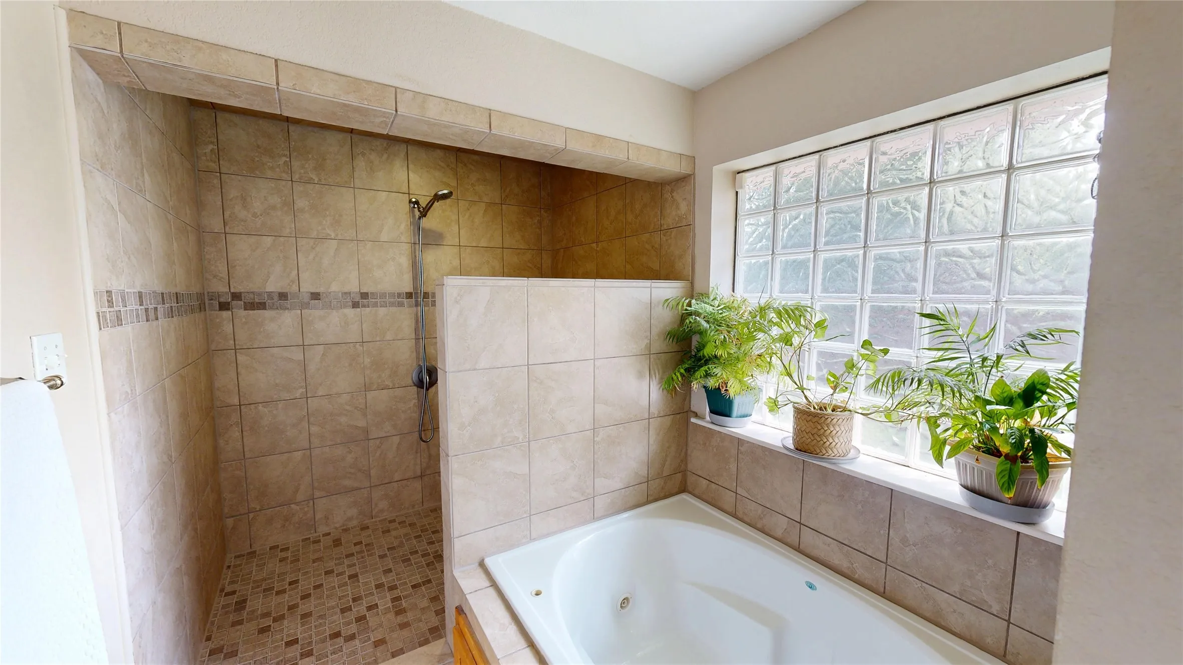 whirlpool tub