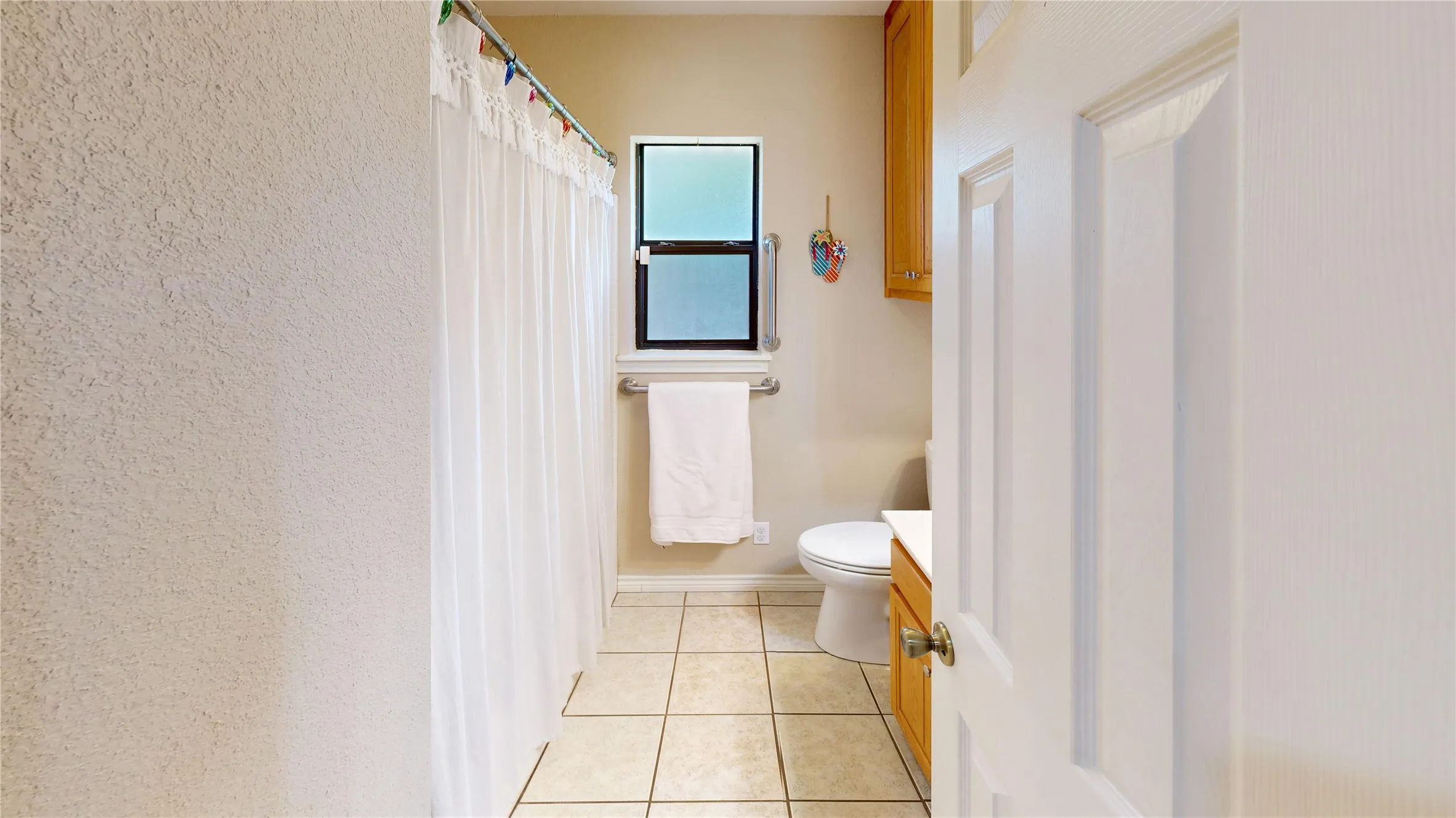 Main Bath
