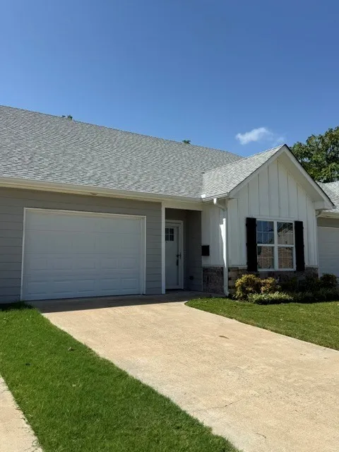 Condominium For Sale in Hopkins County , 876 Camp Street C, Sulphur Springs, Texas 75482, 2 Bedroom, 2 Bathroom, 1 Garage spaces, 1,192 Sqft, built in 2018, Price $225,000, mls#21360301, Real Estate Agent in Sulphur Springs, Homes For Sale in Hopkins county, Homes For Sale in Sulphur Springs, Realtor in Sulphur Springs Texas, Real Estate Brokerage Independent Realty Texas, Luminita Cordes Realtor