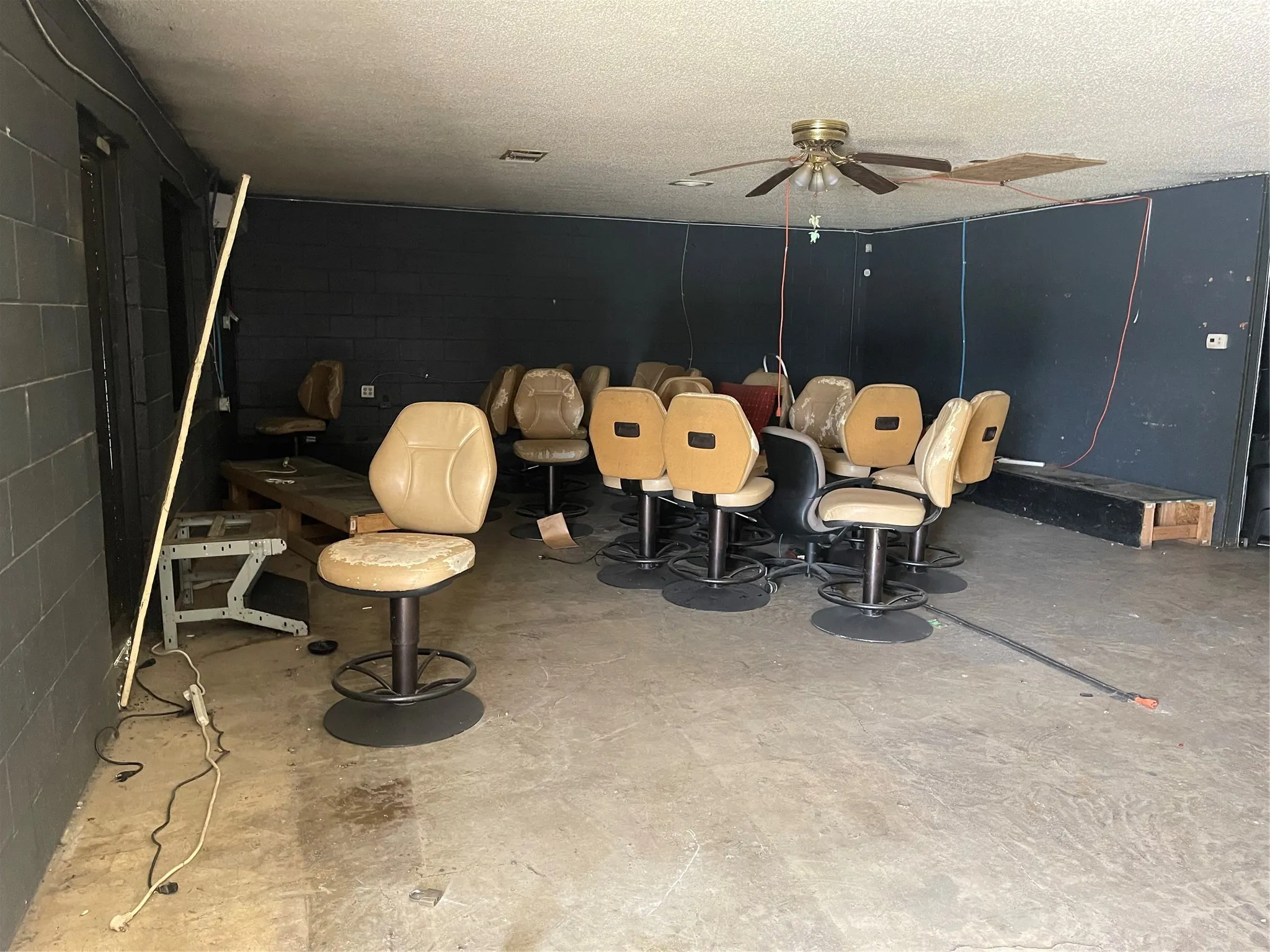 Business For Sale in Brown County , 7869 Highway 279, Brownwood, Texas 76801, 0, 0, Garage spaces, 0 Sqft, built in 1975, Price $130,000, mls#21356514, Real Estate Agent in Brownwood, Homes For Sale in Brown county, Homes For Sale in Brownwood, Realtor in Brownwood Texas, Real Estate Brokerage Independent Realty Texas, Luminita Cordes Realtor