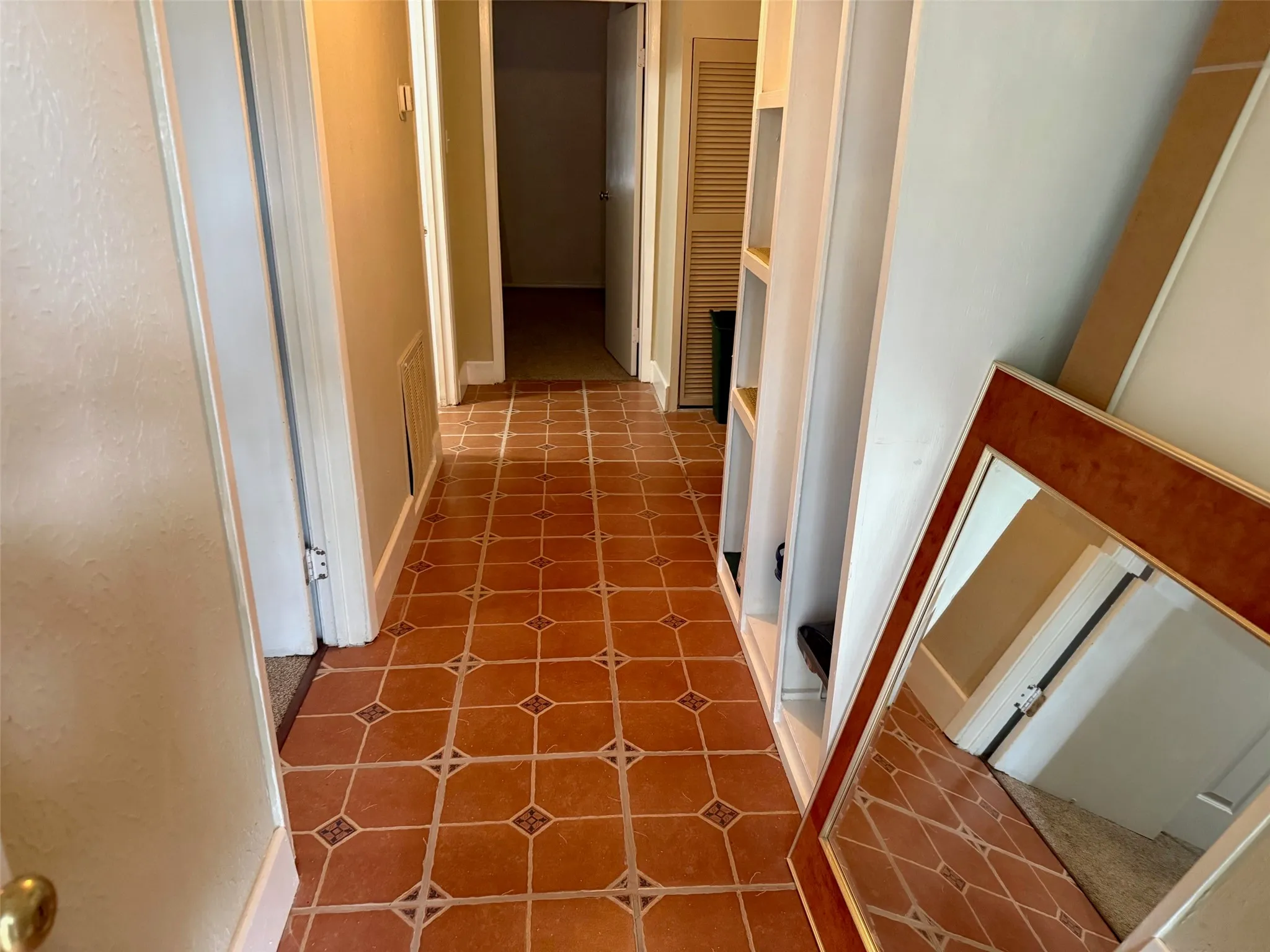 Single Family Residence For Rent in Grayson County , 643 E South Street, Whitesboro, Texas 76273, 3 Bedroom, 2 Bathroom, Garage spaces, 2,000 Sqft, built in 1940, mls#21255535, Real Estate Agent in Whitesboro, Homes For Rent in Grayson county, Homes For Rent in Whitesboro, Realtor in Whitesboro Texas, Real Estate Brokerage Independent Realty Texas, Luminita Cordes Realtor