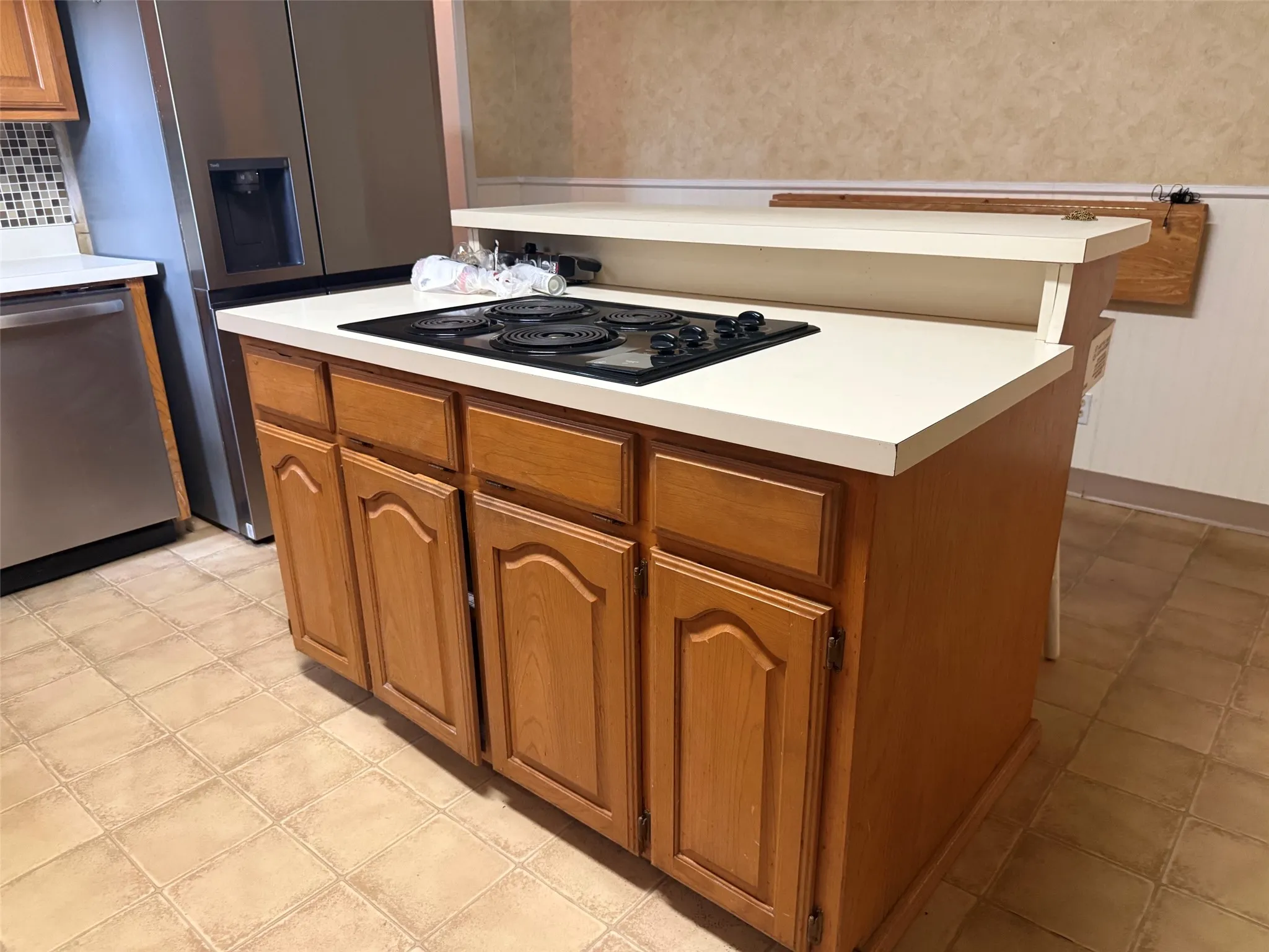 Single Family Residence For Rent in Grayson County , 643 E South Street, Whitesboro, Texas 76273, 3 Bedroom, 2 Bathroom, Garage spaces, 2,000 Sqft, built in 1940, mls#21255535, Real Estate Agent in Whitesboro, Homes For Rent in Grayson county, Homes For Rent in Whitesboro, Realtor in Whitesboro Texas, Real Estate Brokerage Independent Realty Texas, Luminita Cordes Realtor