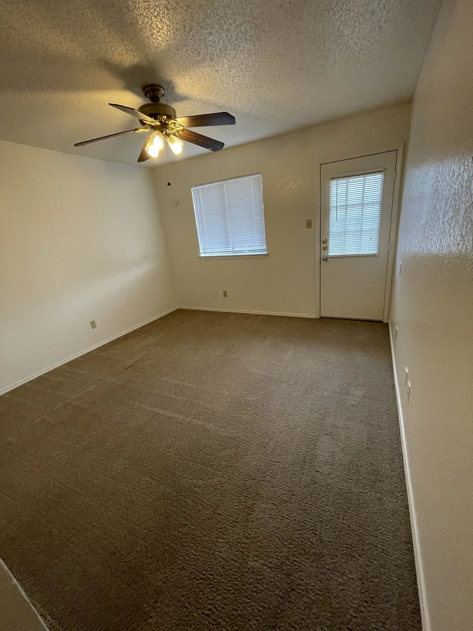 Duplex For Sale in Tarrant County , 4508 Halyard Court 4508-4512, Fort Worth, Texas 76135, 4 Bedroom, 4 Bathroom, 2 Garage spaces, 0 Sqft, built in 1985, mls#21360373, Real Estate Agent in Fort Worth, Homes For Sale in Tarrant county, Homes For Sale in Fort Worth, Realtor in Fort Worth Texas, Real Estate Brokerage Independent Realty Texas, Luminita Cordes Realtor