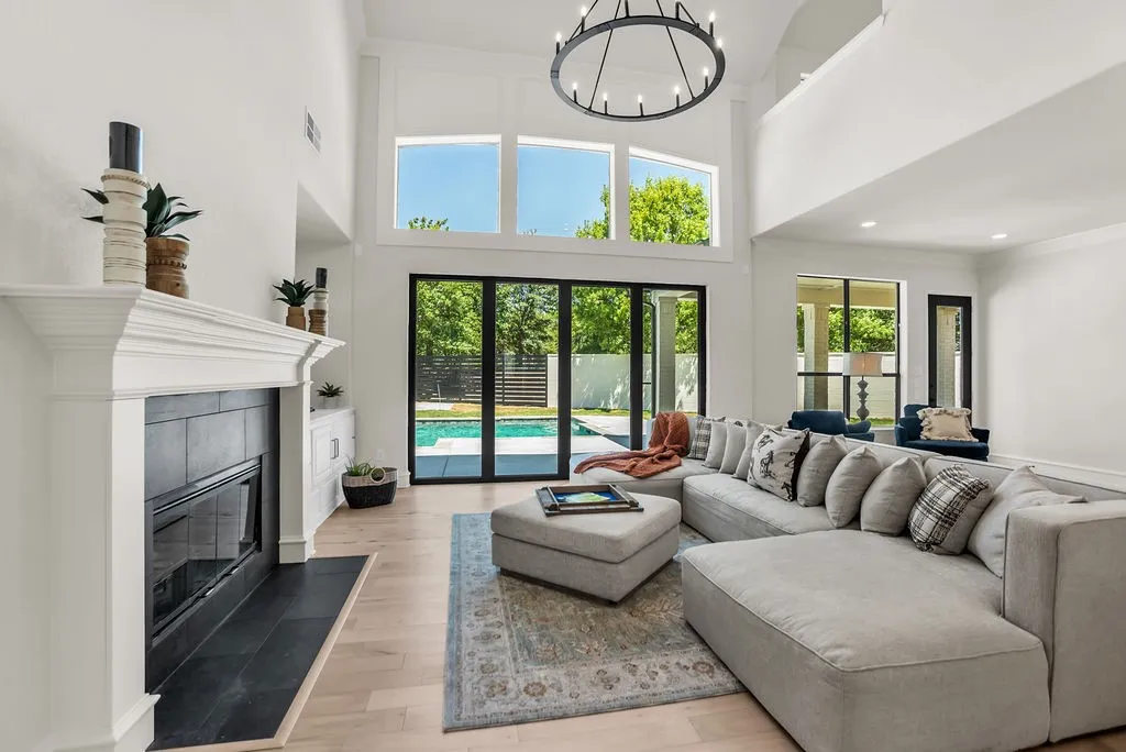 Single Family Residence For Sale in Collin County , 1600 Windmill Court, Lucas, Texas 75002, 5 Bedroom, 5 Bathroom, 3 Garage spaces, 5,259 Sqft, built in 2005, mls#21348791, Real Estate Agent in Lucas, Homes For Sale in Collin county, Homes For Sale in Lucas, Realtor in Lucas Texas, Real Estate Brokerage Independent Realty Texas, Luminita Cordes Realtor