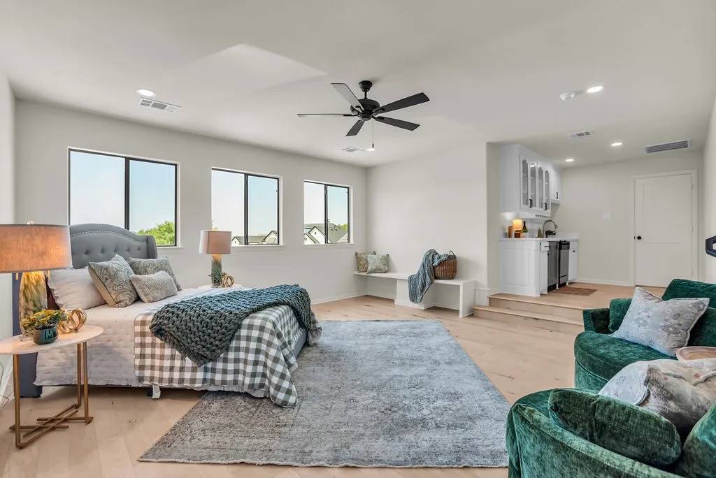 Secondary Master Upstairs - Would also make a great media room