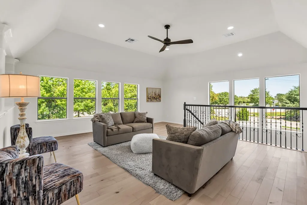 Single Family Residence For Sale in Collin County , 1600 Windmill Court, Lucas, Texas 75002, 5 Bedroom, 5 Bathroom, 3 Garage spaces, 5,259 Sqft, built in 2005, mls#21348791, Real Estate Agent in Lucas, Homes For Sale in Collin county, Homes For Sale in Lucas, Realtor in Lucas Texas, Real Estate Brokerage Independent Realty Texas, Luminita Cordes Realtor