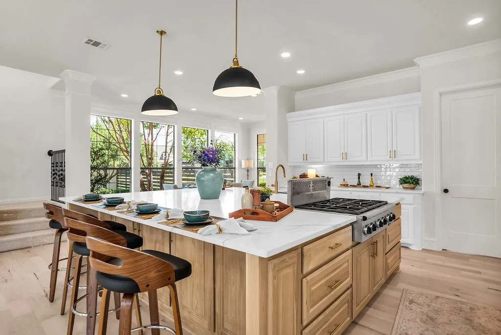 Single Family Residence For Sale in Collin County , 1600 Windmill Court, Lucas, Texas 75002, 5 Bedroom, 5 Bathroom, 3 Garage spaces, 5,259 Sqft, built in 2005, mls#21348791, Real Estate Agent in Lucas, Homes For Sale in Collin county, Homes For Sale in Lucas, Realtor in Lucas Texas, Real Estate Brokerage Independent Realty Texas, Luminita Cordes Realtor
