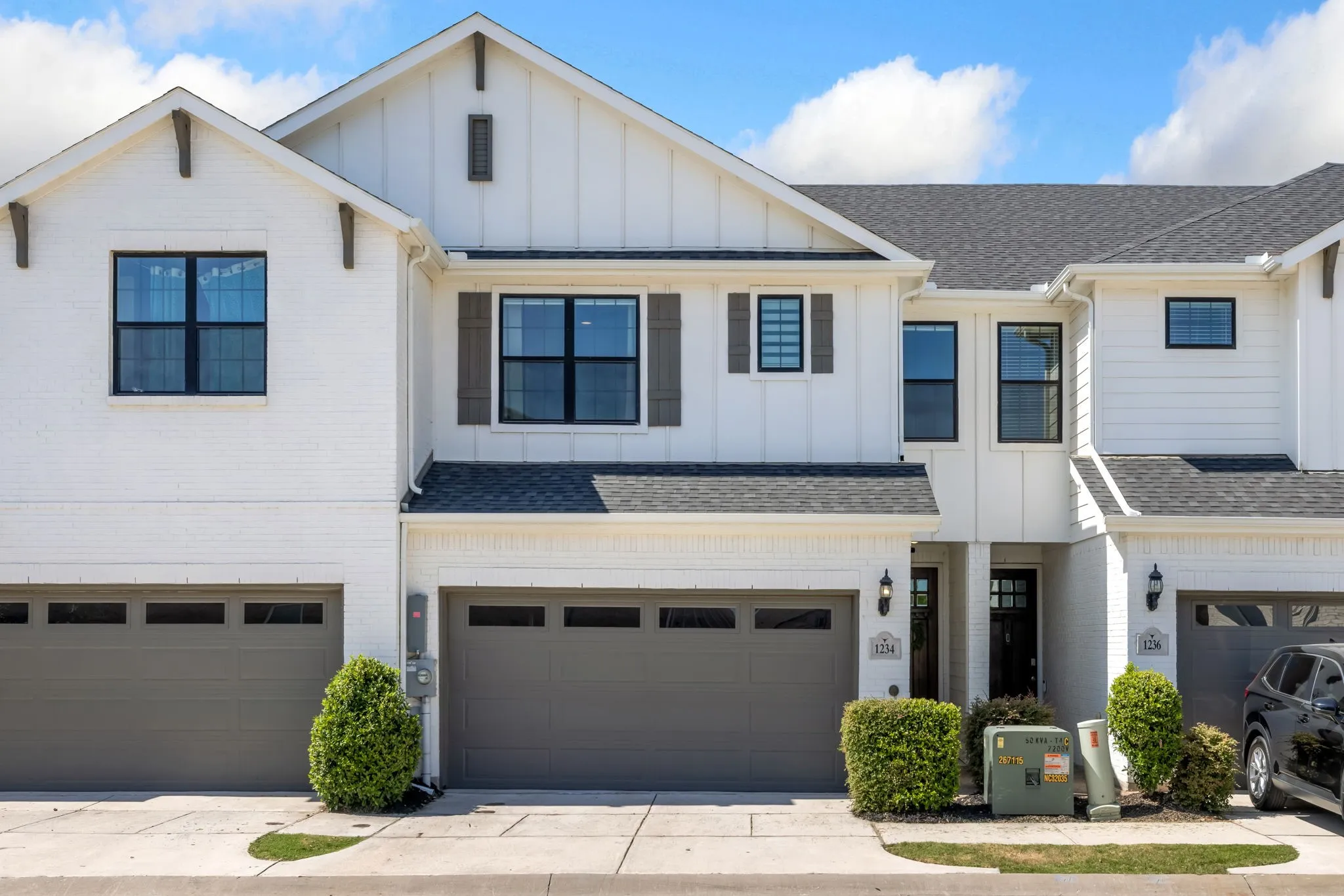 Townhouse For Sale in Denton County , 1234 Lamar Drive, Lewisville, Texas 75077, 3 Bedroom, 3 Bathroom, 2 Garage spaces, 1,695 Sqft, built in 2021, mls#21358370, Real Estate Agent in Lewisville, Homes For Sale in Denton county, Homes For Sale in Lewisville, Realtor in Lewisville Texas, Real Estate Brokerage Independent Realty Texas, Luminita Cordes Realtor