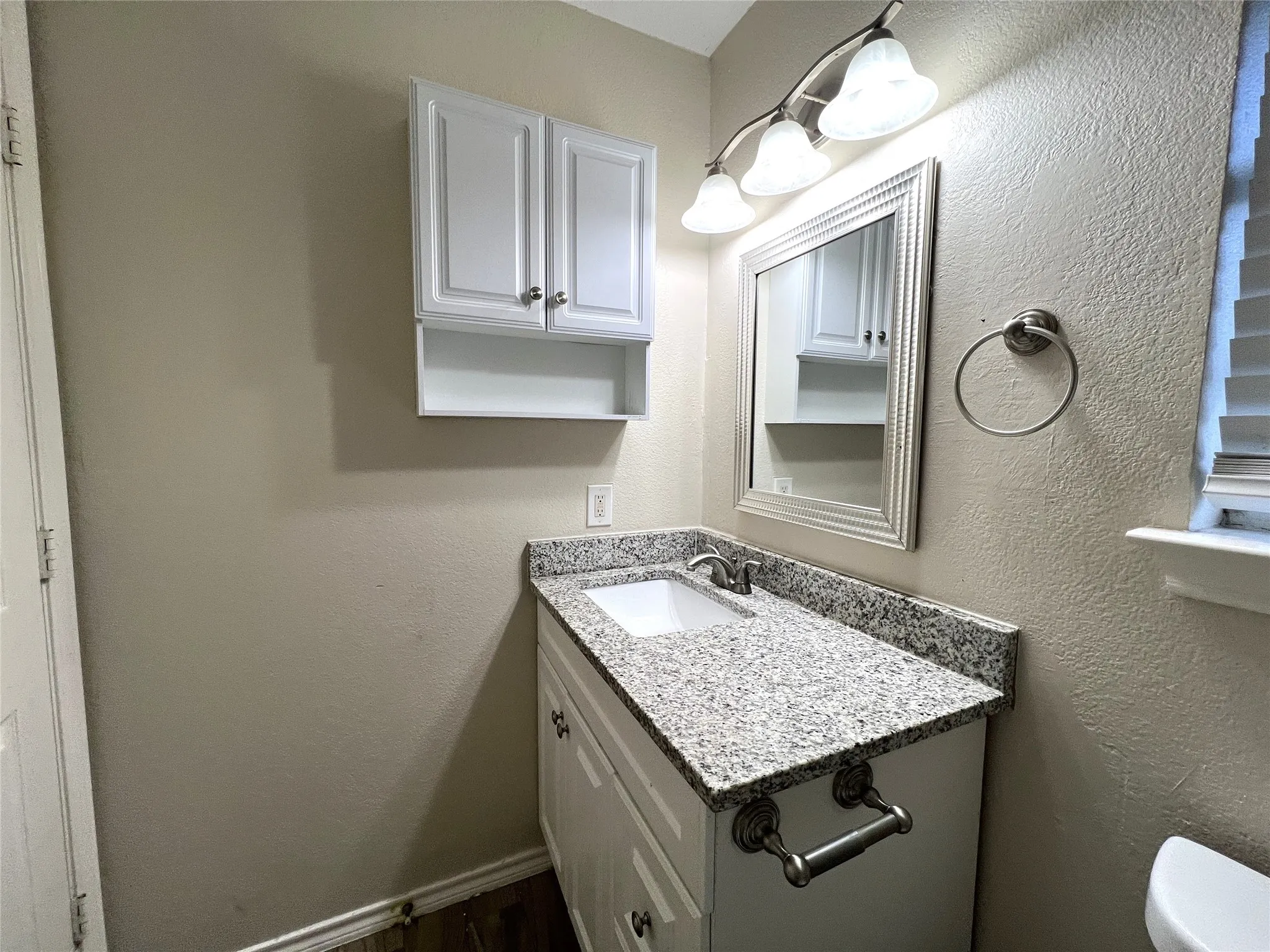 Single Family Residence For Rent in Tarrant County , 3417 Stanley Avenue, Fort Worth, Texas 76110, 3 Bedroom, 2 Bathroom, 1 Garage spaces, 1,248 Sqft, built in 2000, mls#21360378, Real Estate Agent in Fort Worth, Homes For Rent in Tarrant county, Homes For Rent in Fort Worth, Realtor in Fort Worth Texas, Real Estate Brokerage Independent Realty Texas, Luminita Cordes Realtor