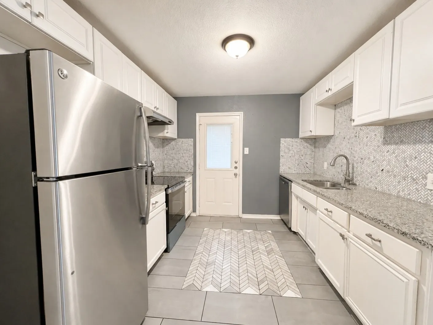 Single Family Residence For Rent in Tarrant County , 3417 Stanley Avenue, Fort Worth, Texas 76110, 3 Bedroom, 2 Bathroom, 1 Garage spaces, 1,248 Sqft, built in 2000, mls#21360378, Real Estate Agent in Fort Worth, Homes For Rent in Tarrant county, Homes For Rent in Fort Worth, Realtor in Fort Worth Texas, Real Estate Brokerage Independent Realty Texas, Luminita Cordes Realtor
